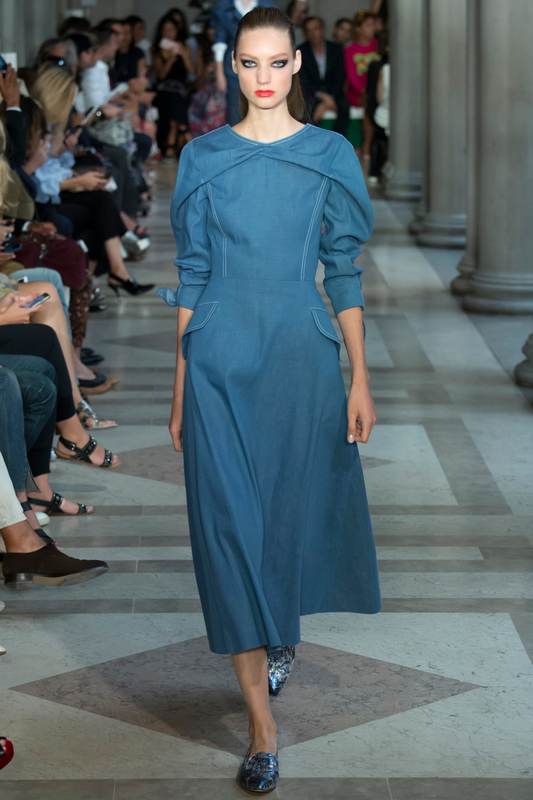 Carolina Herrera S/S 17 Look 13