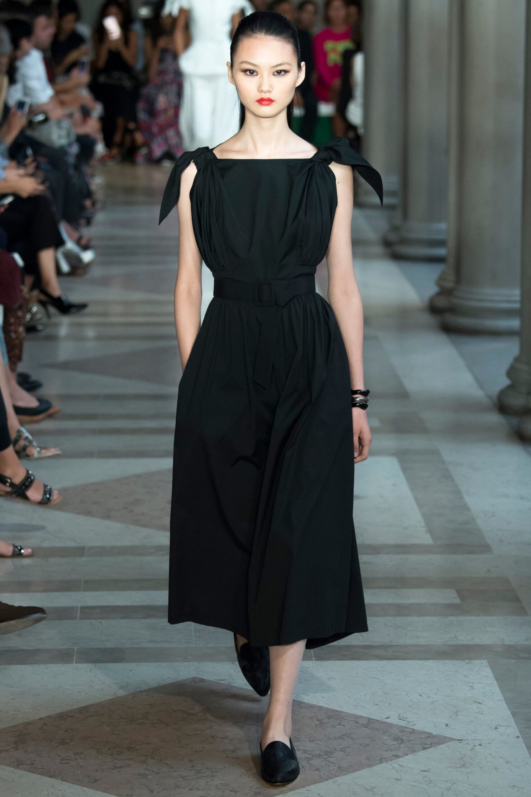 Carolina Herrera S/S 17 Look 60