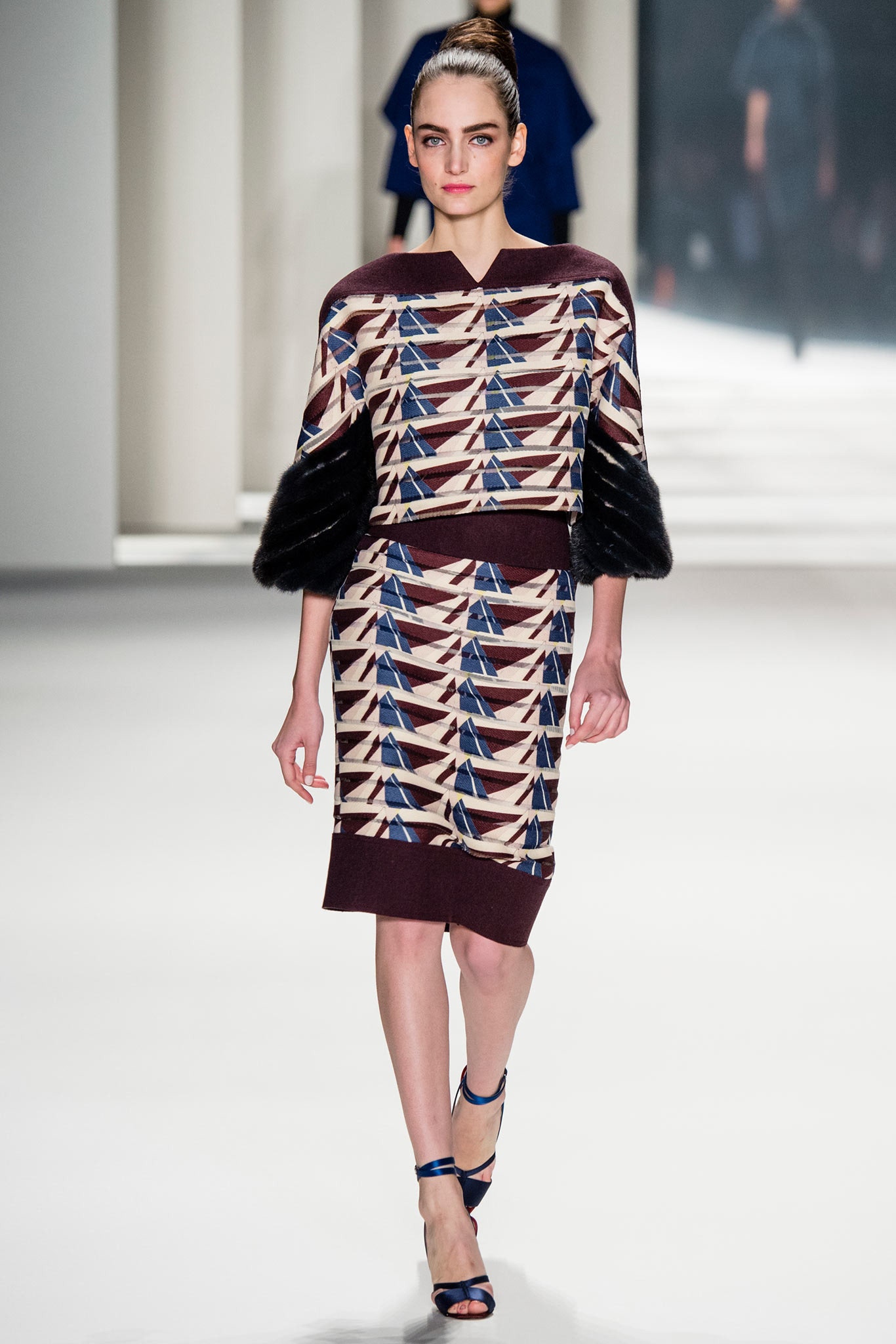 Carolina Herrera F/W 14 Look 27