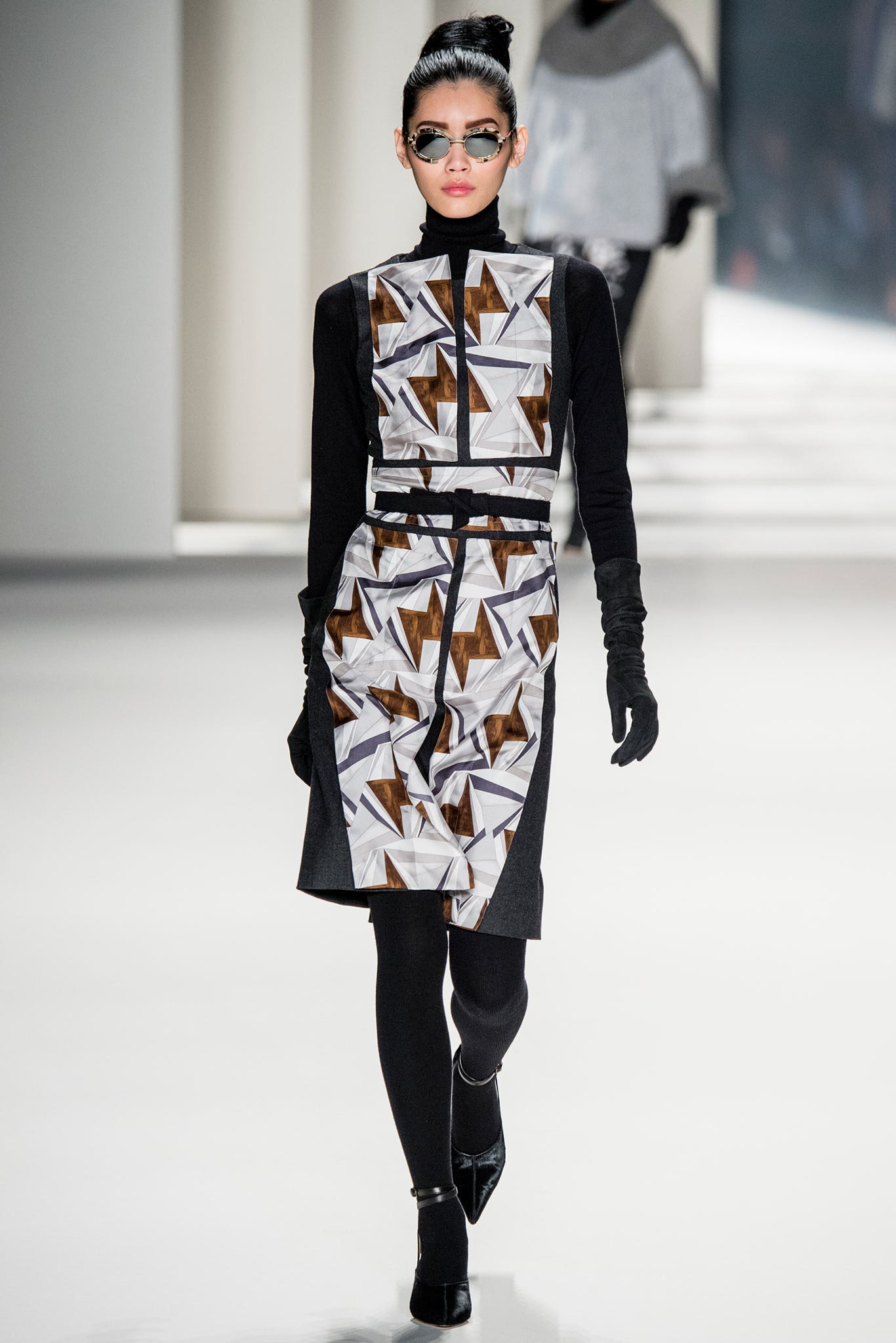 Carolina Herrera F/W 14 Look 91