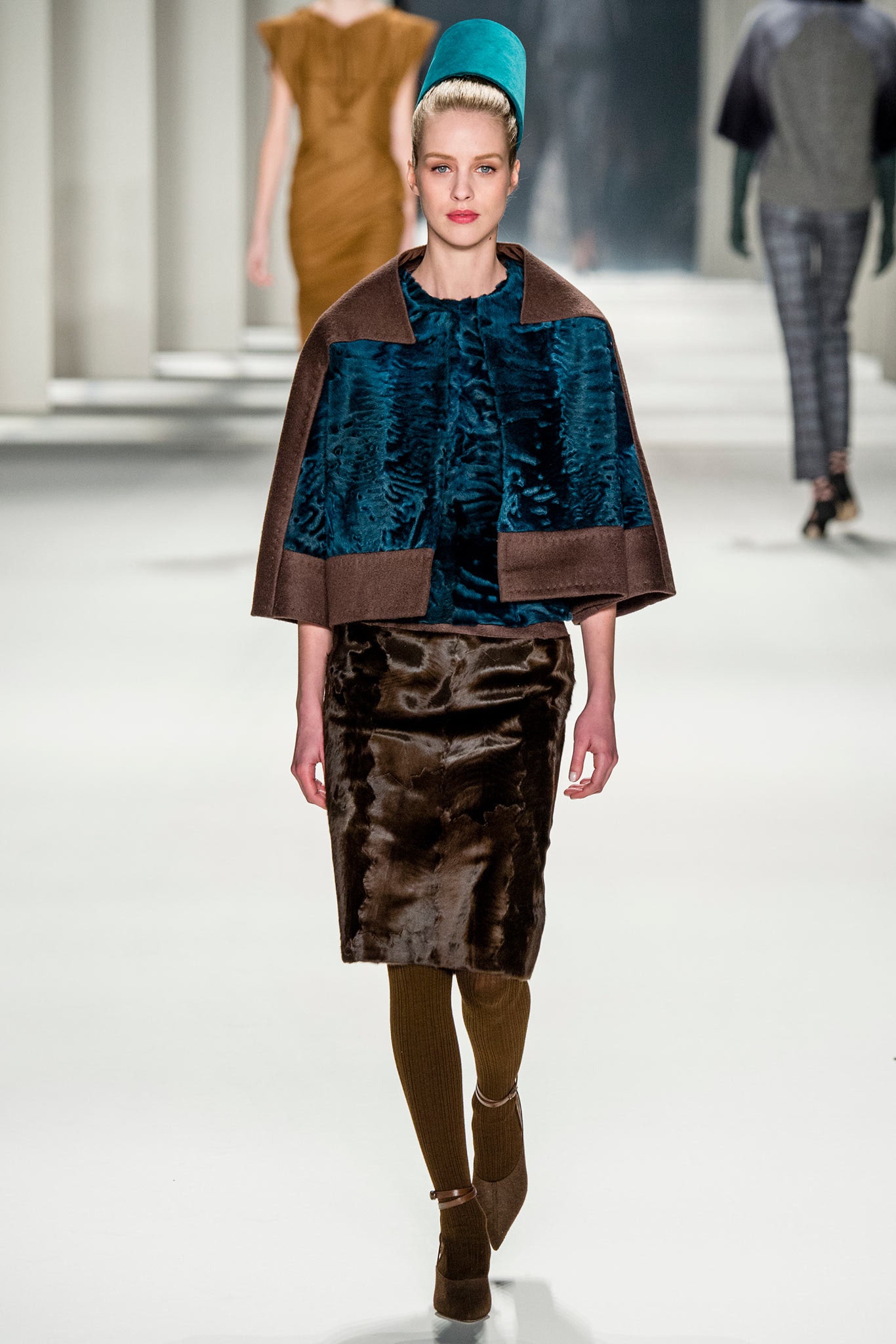 Carolina Herrera F/W 14 Look 129