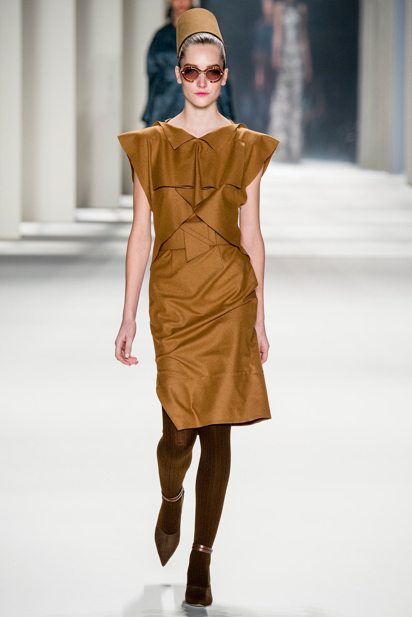 Carolina Herrera F/W 14 Look 135