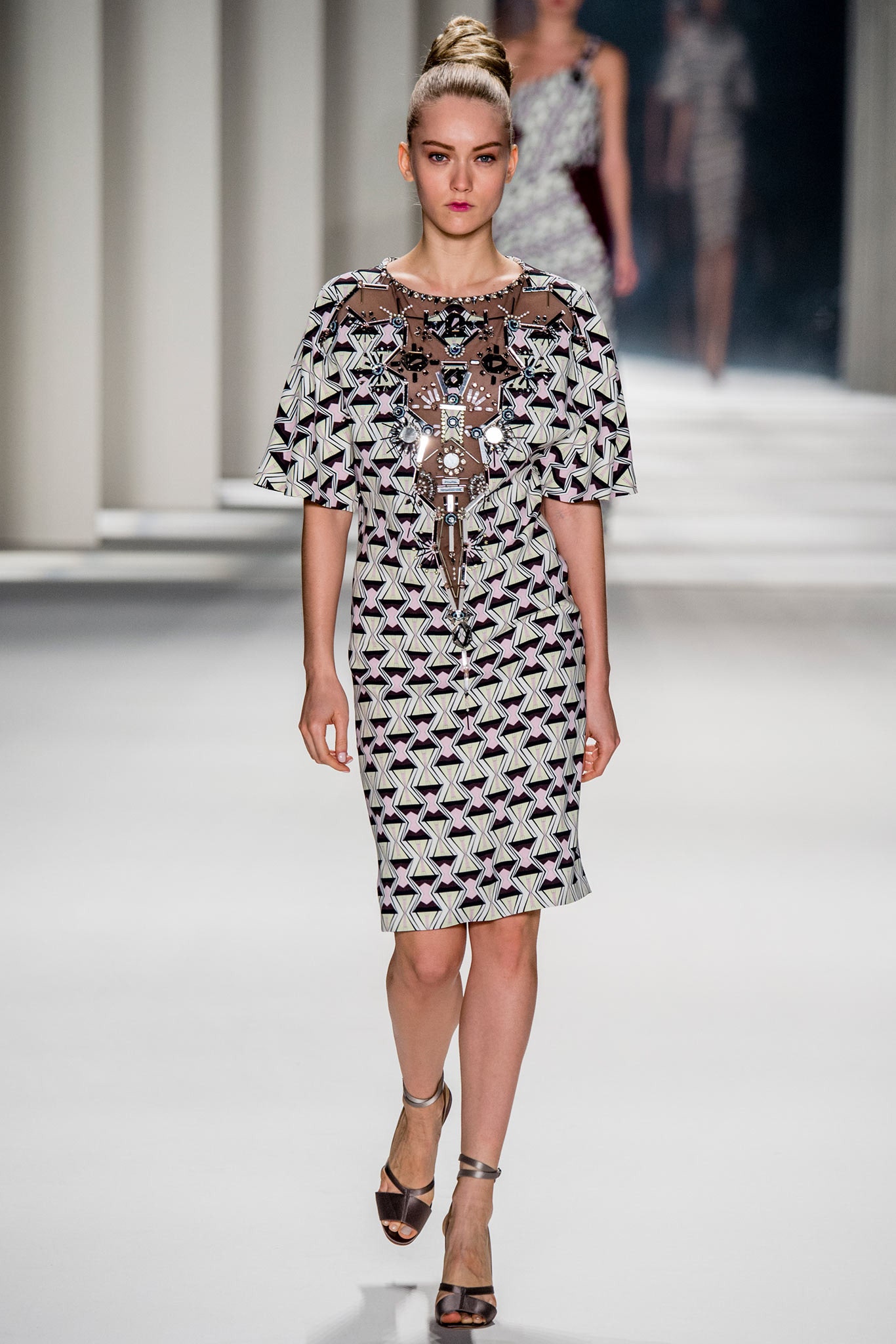 Carolina Herrera F/W 14 Look 201