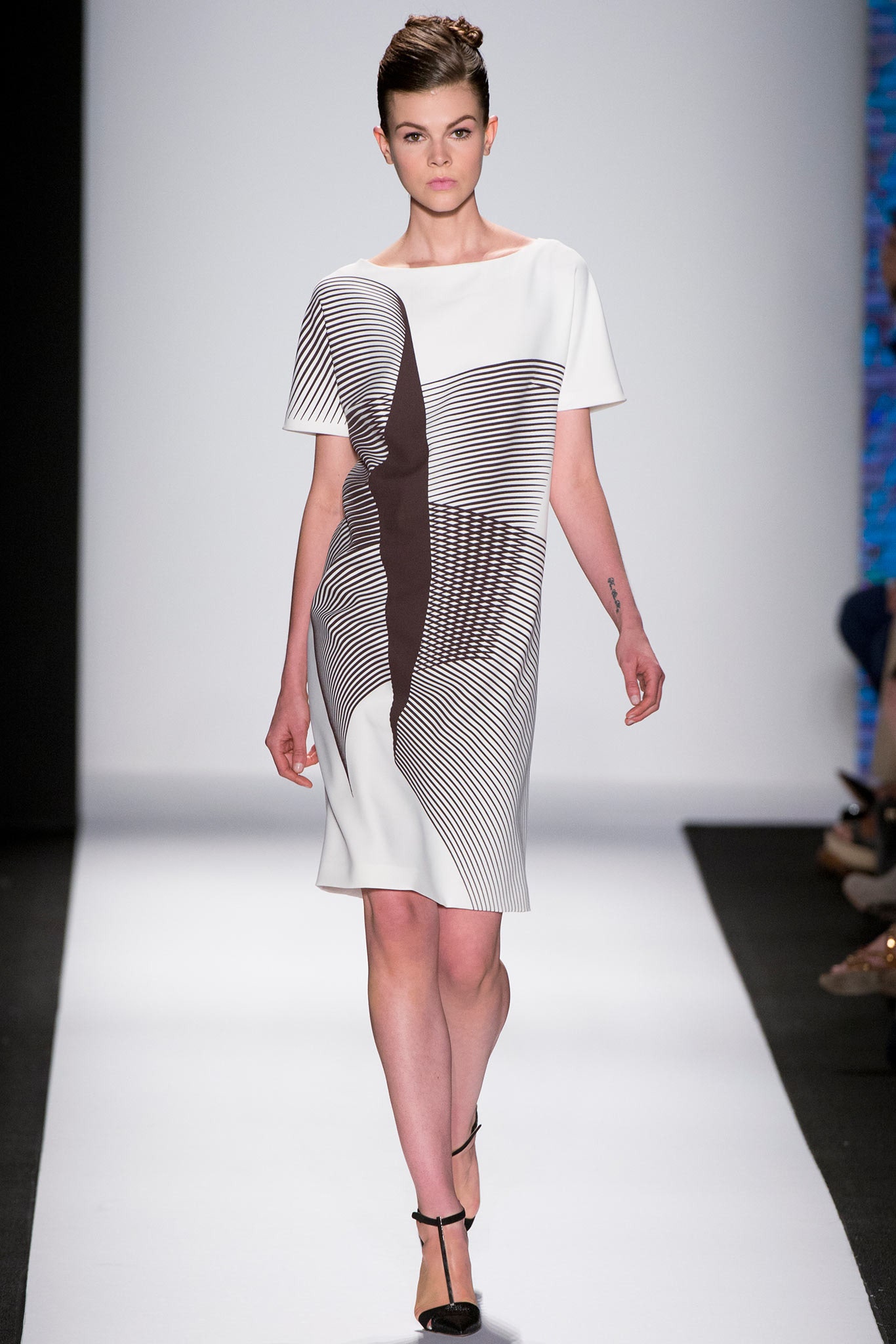 Carolina Herrera S/S 14 Look 60