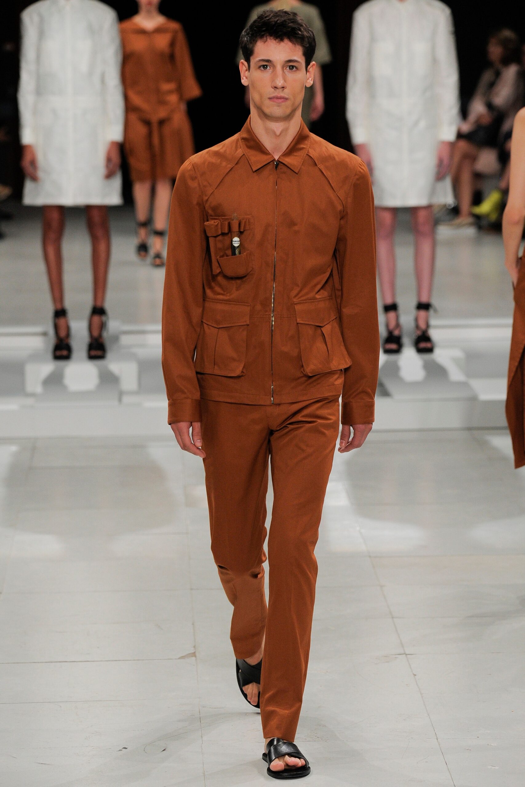 Chalayan S/S 16 Look 112