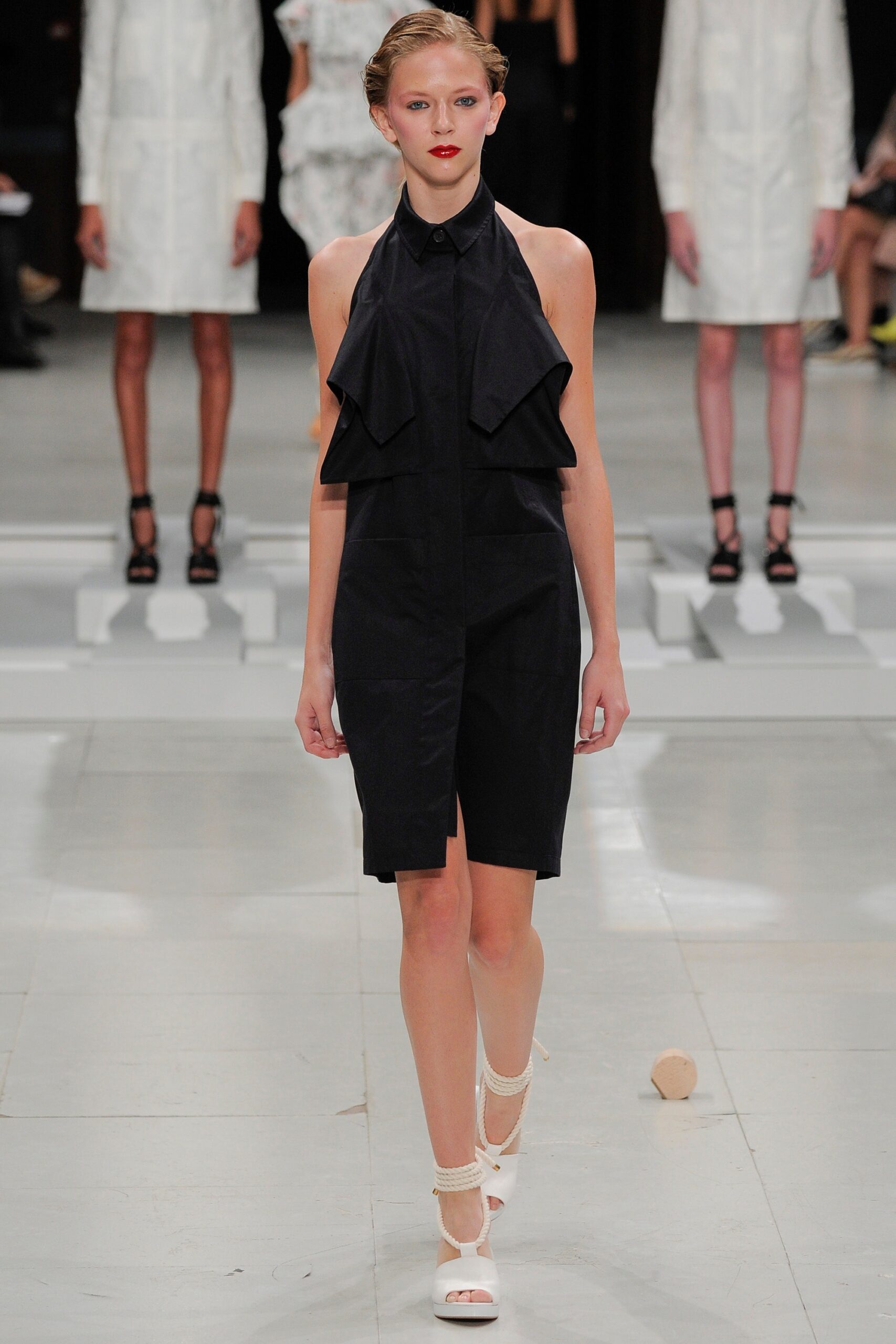 Chalayan S/S 16 Look 163