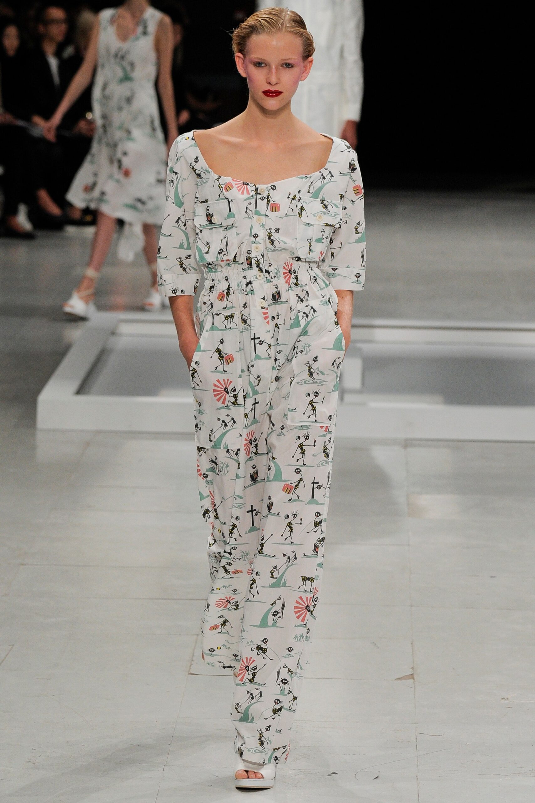 Chalayan S/S 16 Look 253