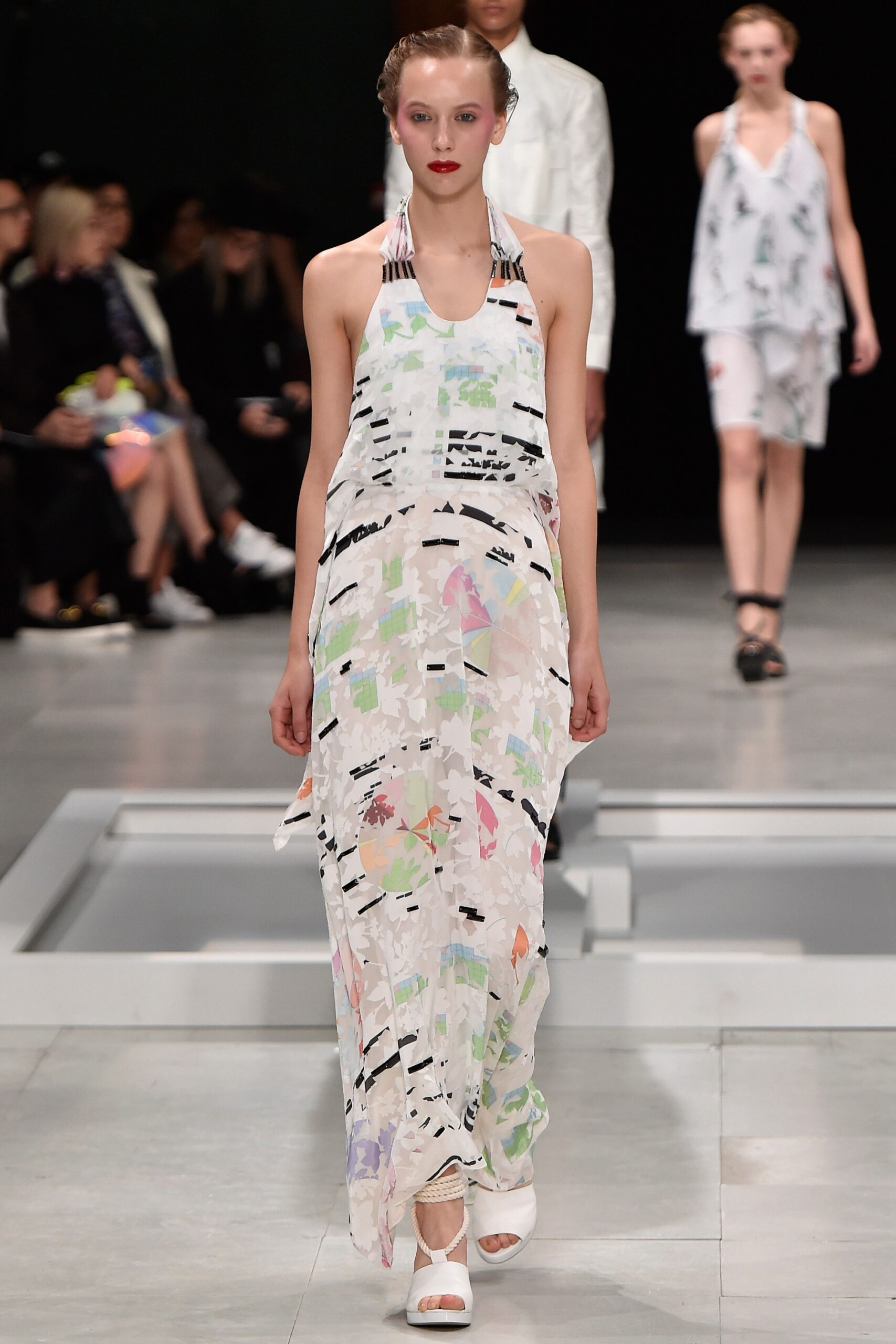 Chalayan S/S 16 Look 329