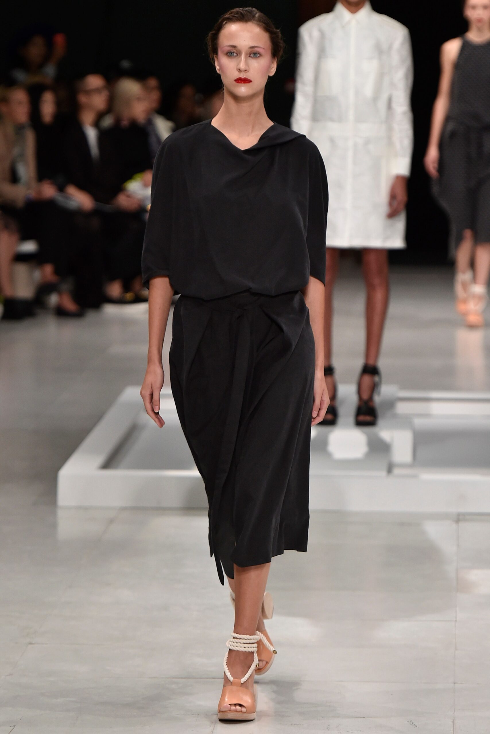 Chalayan S/S 16 Look 444