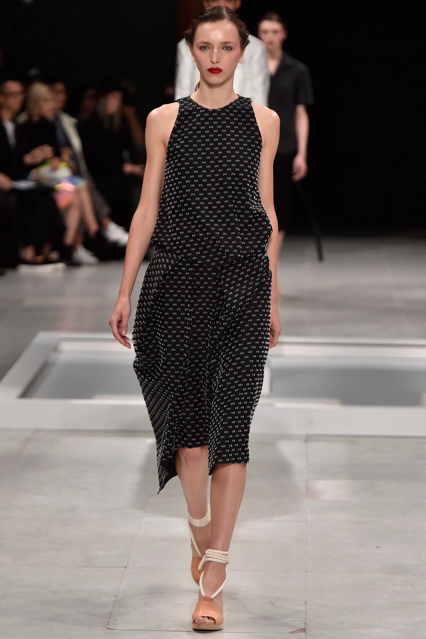 Chalayan S/S 16 Look 467