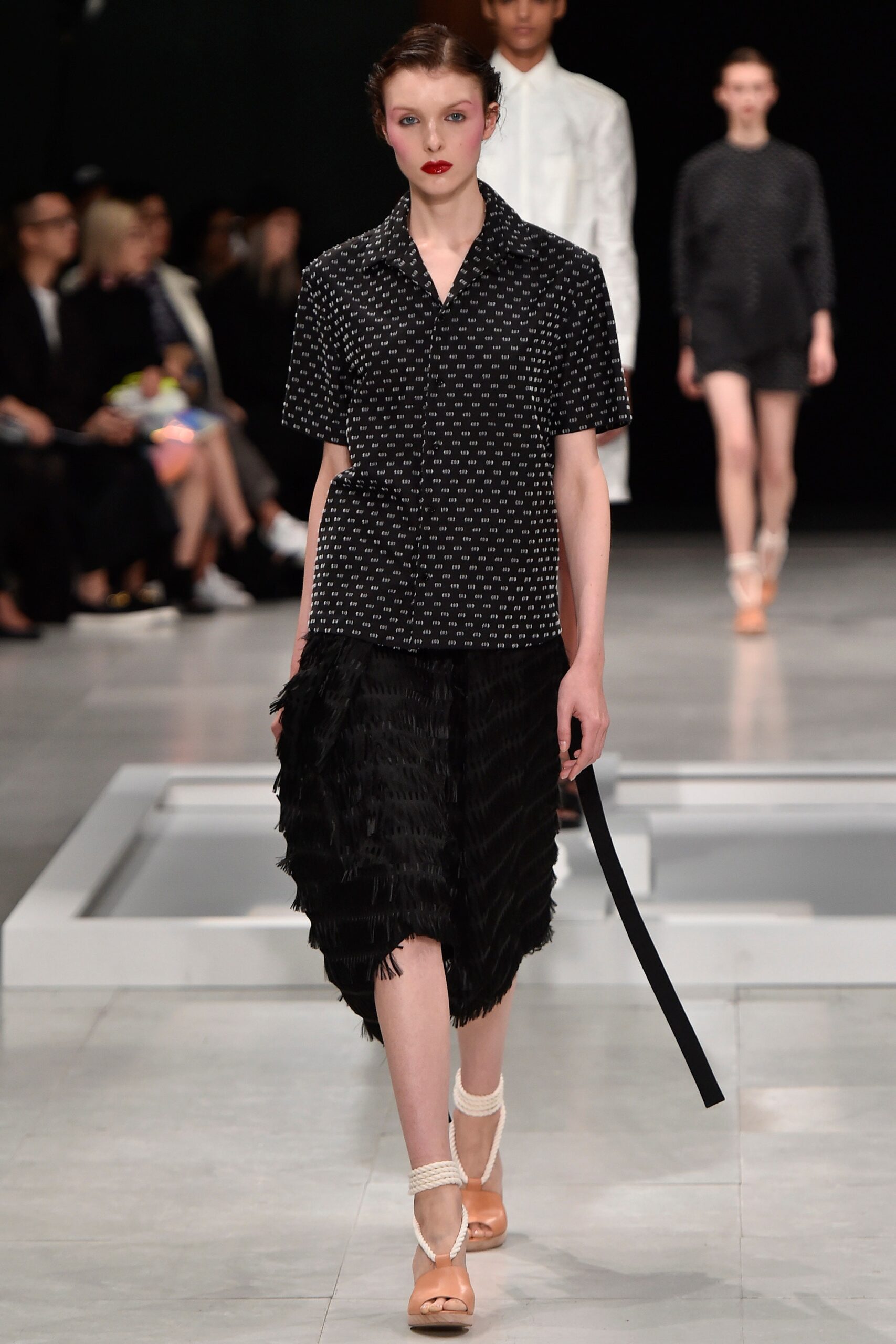 Chalayan S/S 16 Look 489