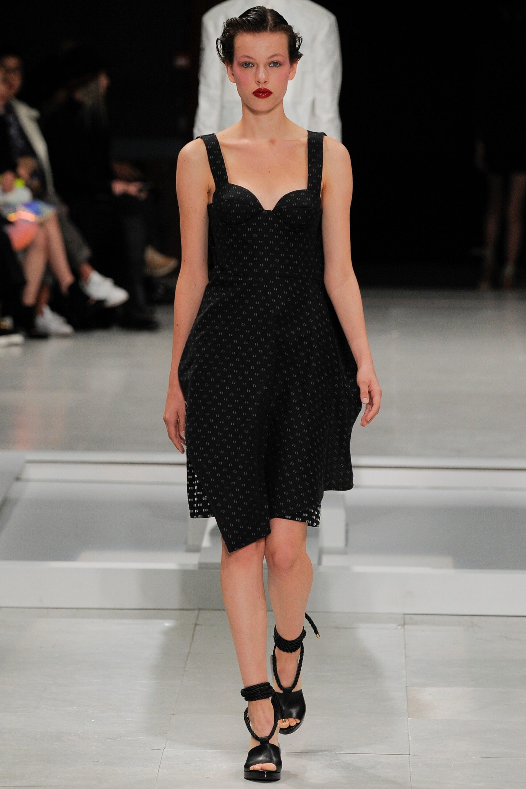 Chalayan S/S 16 Look 539