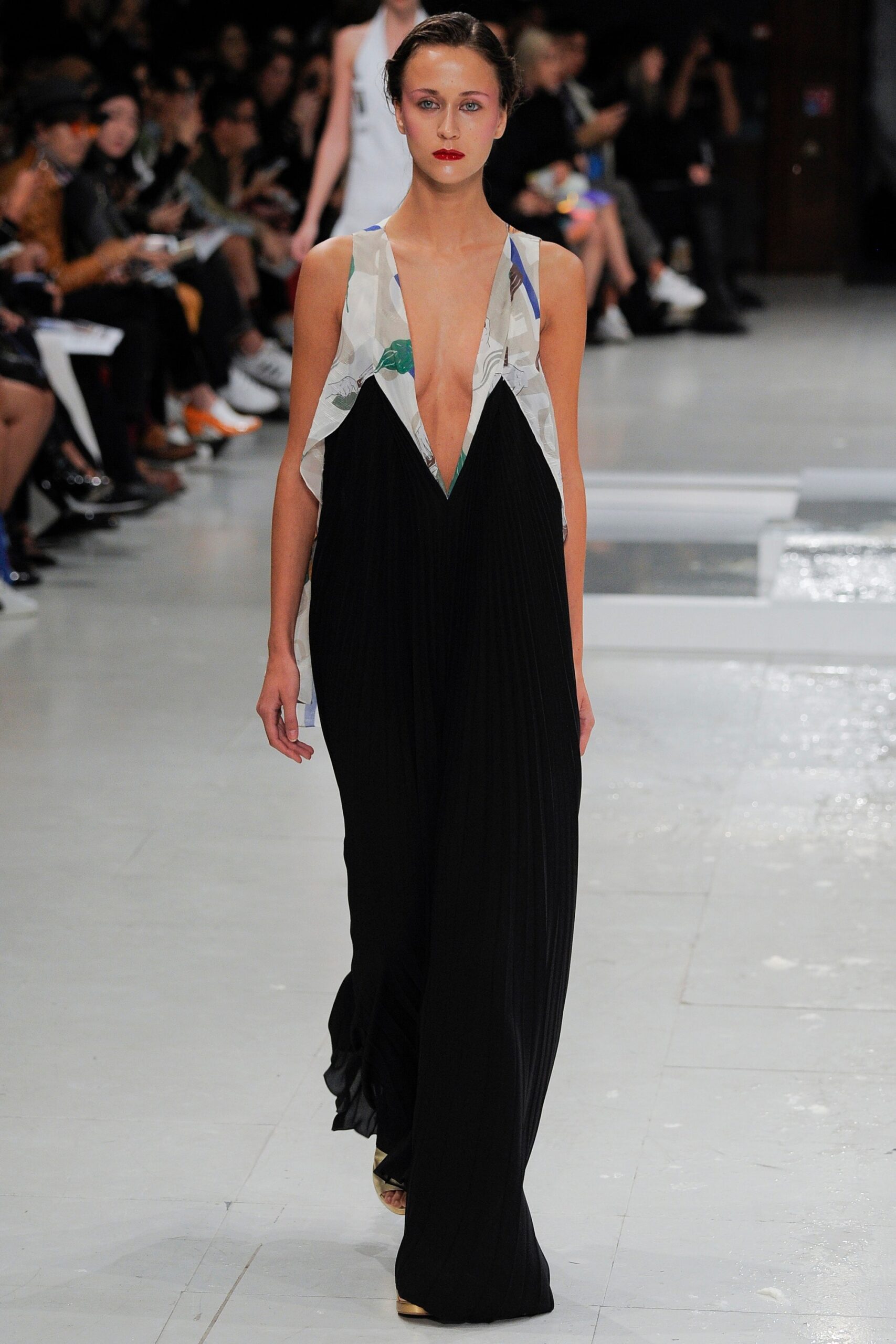 Chalayan S/S 16 Look 644