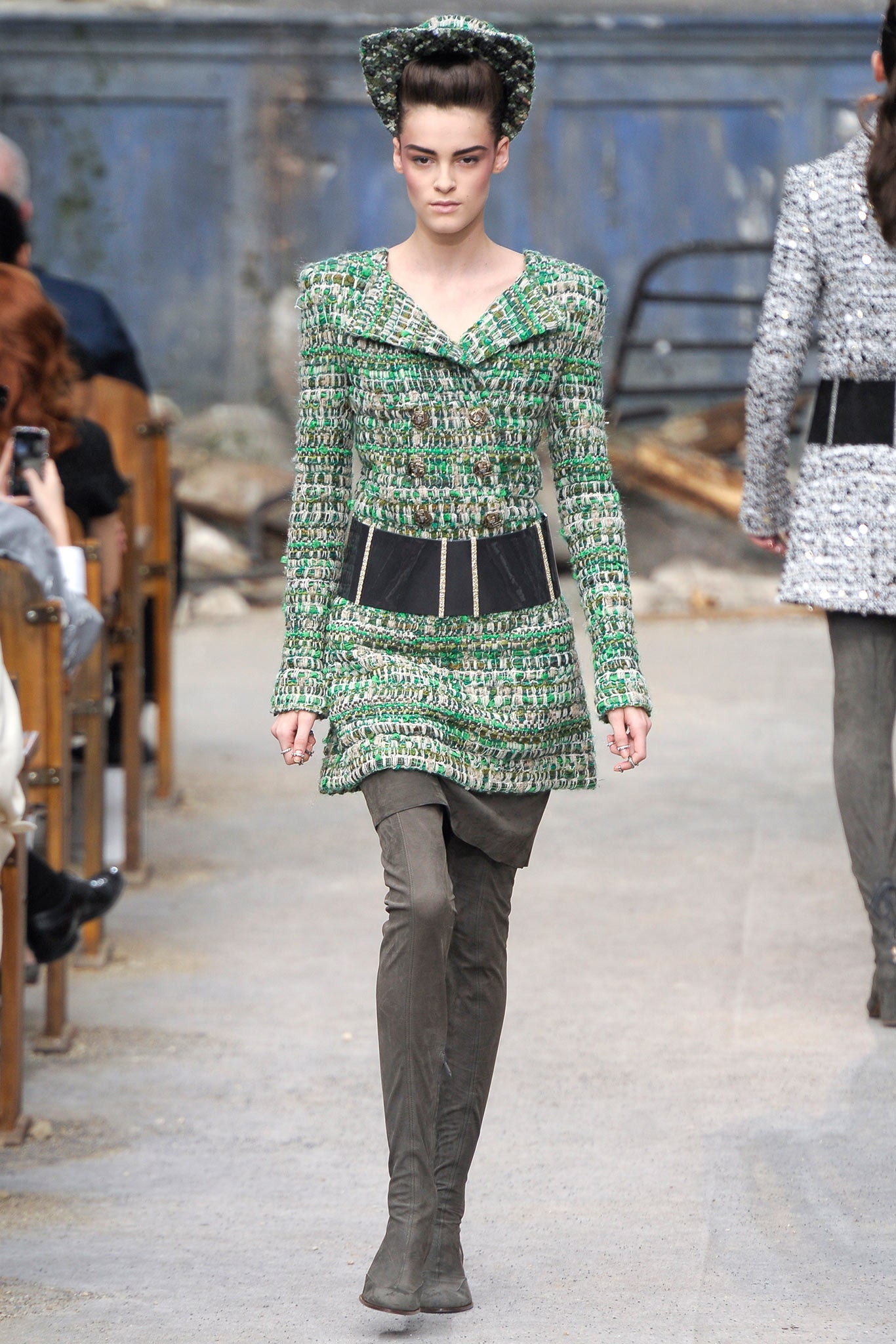 Chanel F/W 13 Couture Look 23