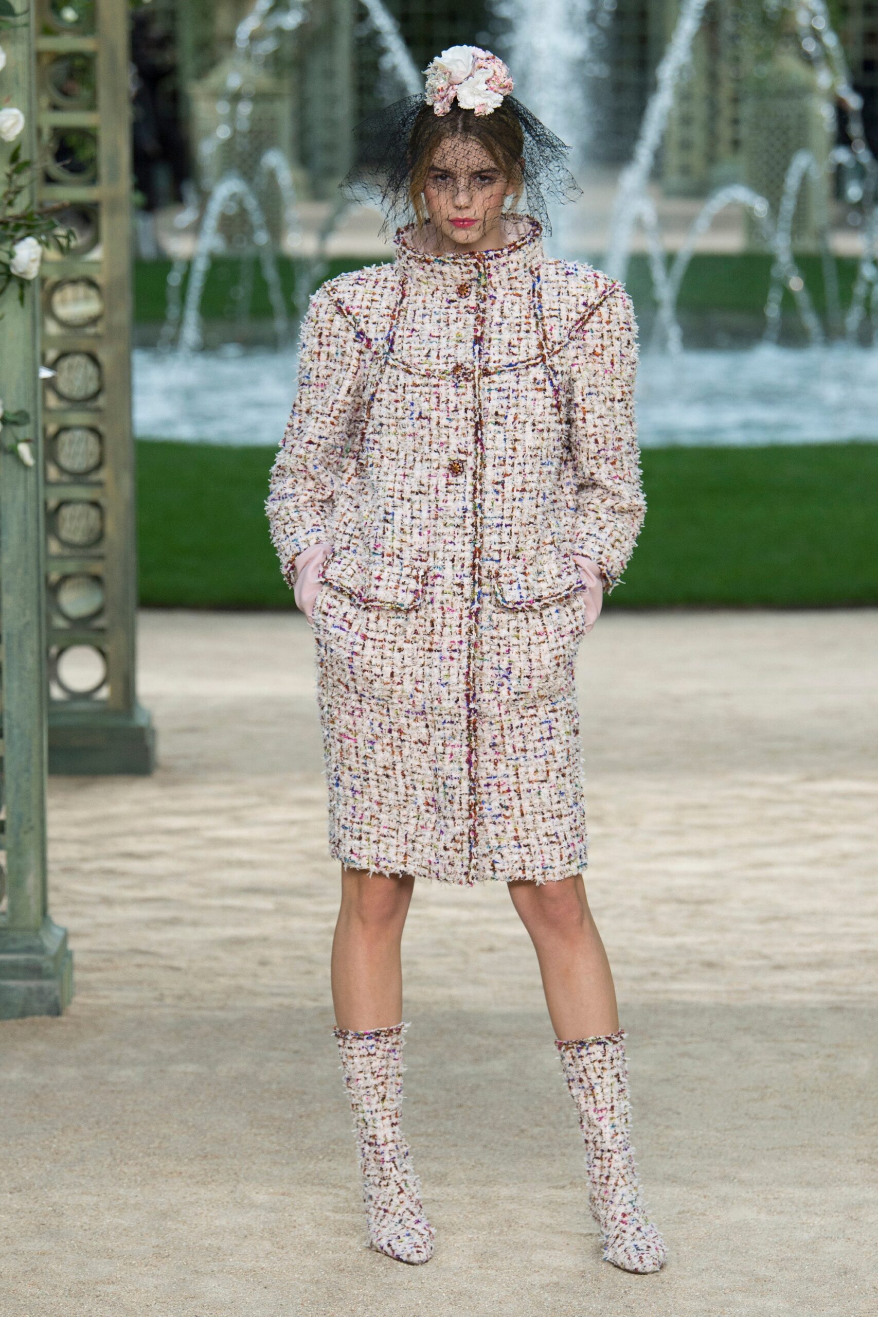 Chanel S/S 18 Couture Look 58