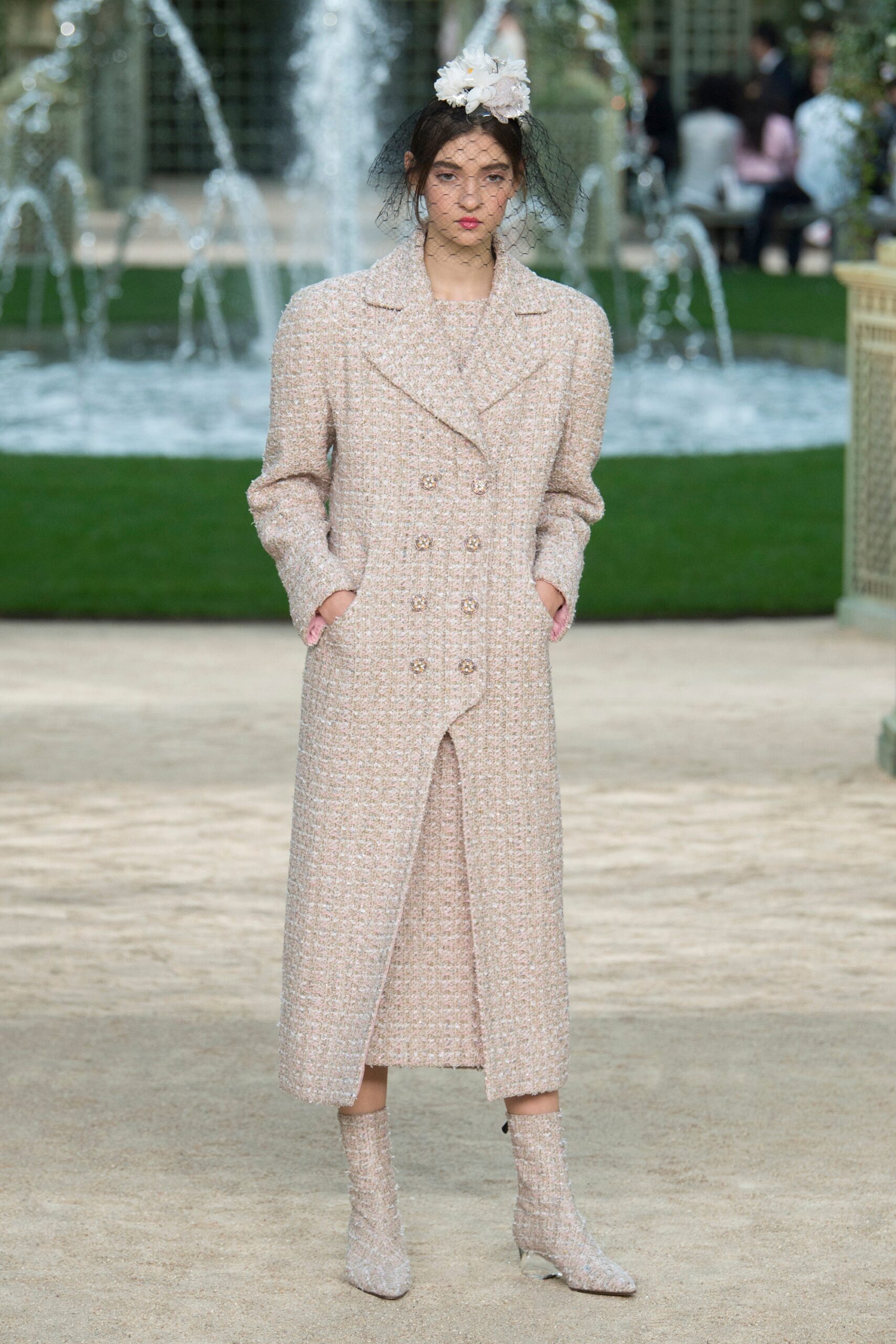 Chanel S/S 18 Couture Look 94