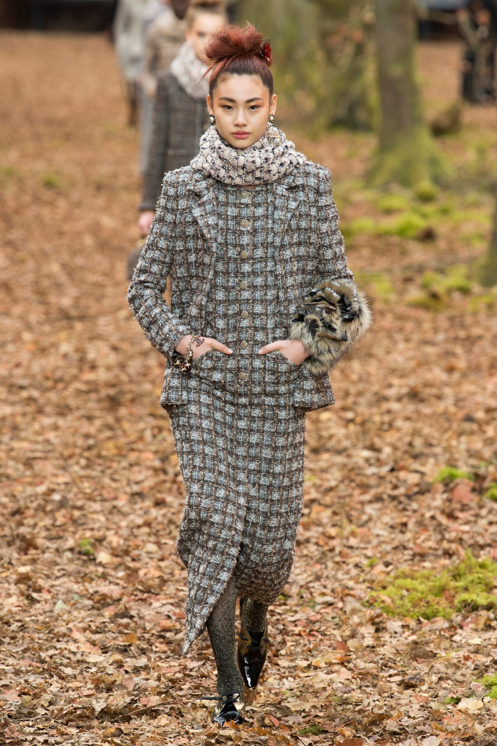 Chanel F/W 18 Look 7