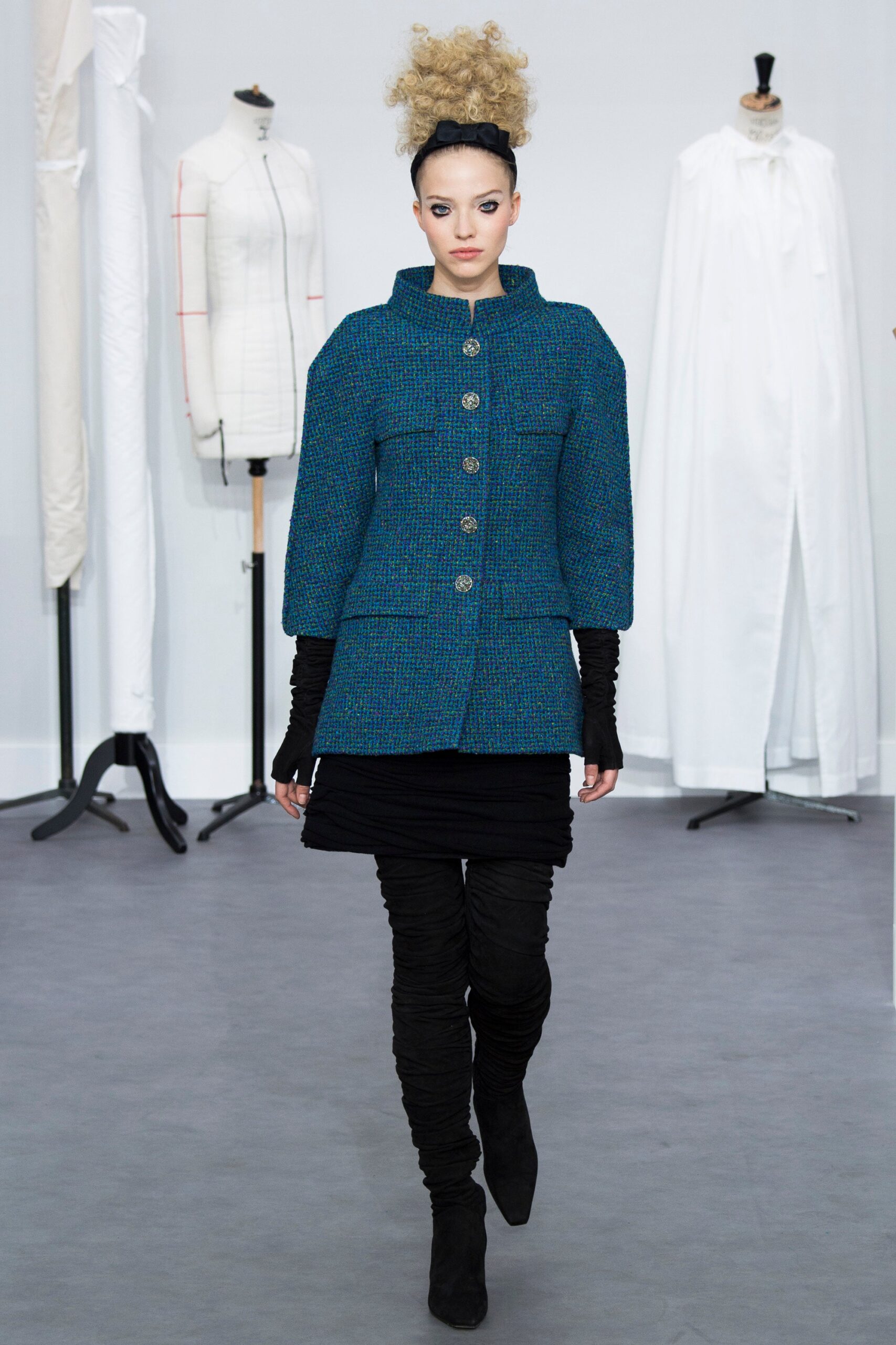 Chanel F/W 16 Couture Look 29