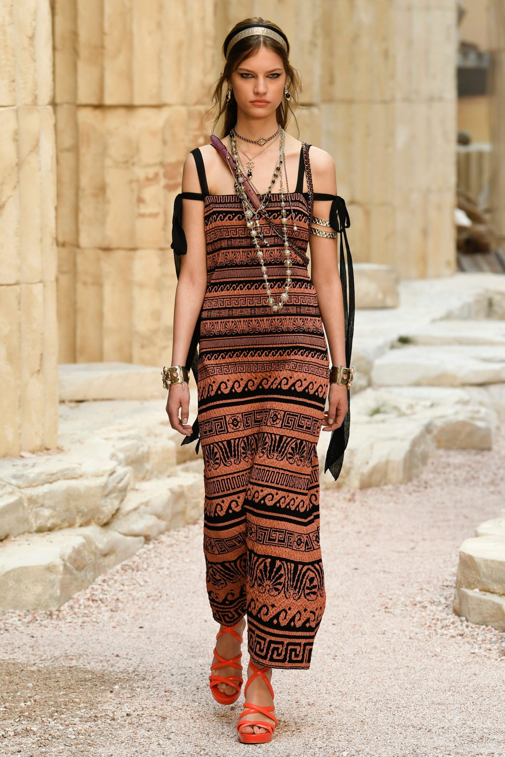 Chanel Resort 18 Look 156