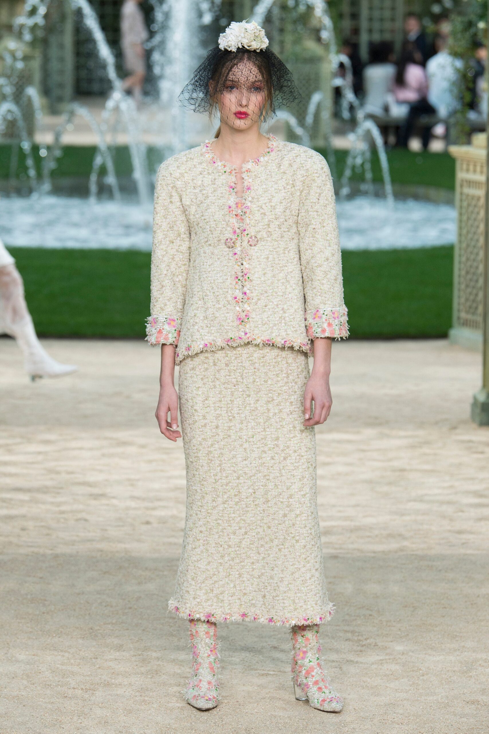 Chanel S/S 18 Couture Look 180