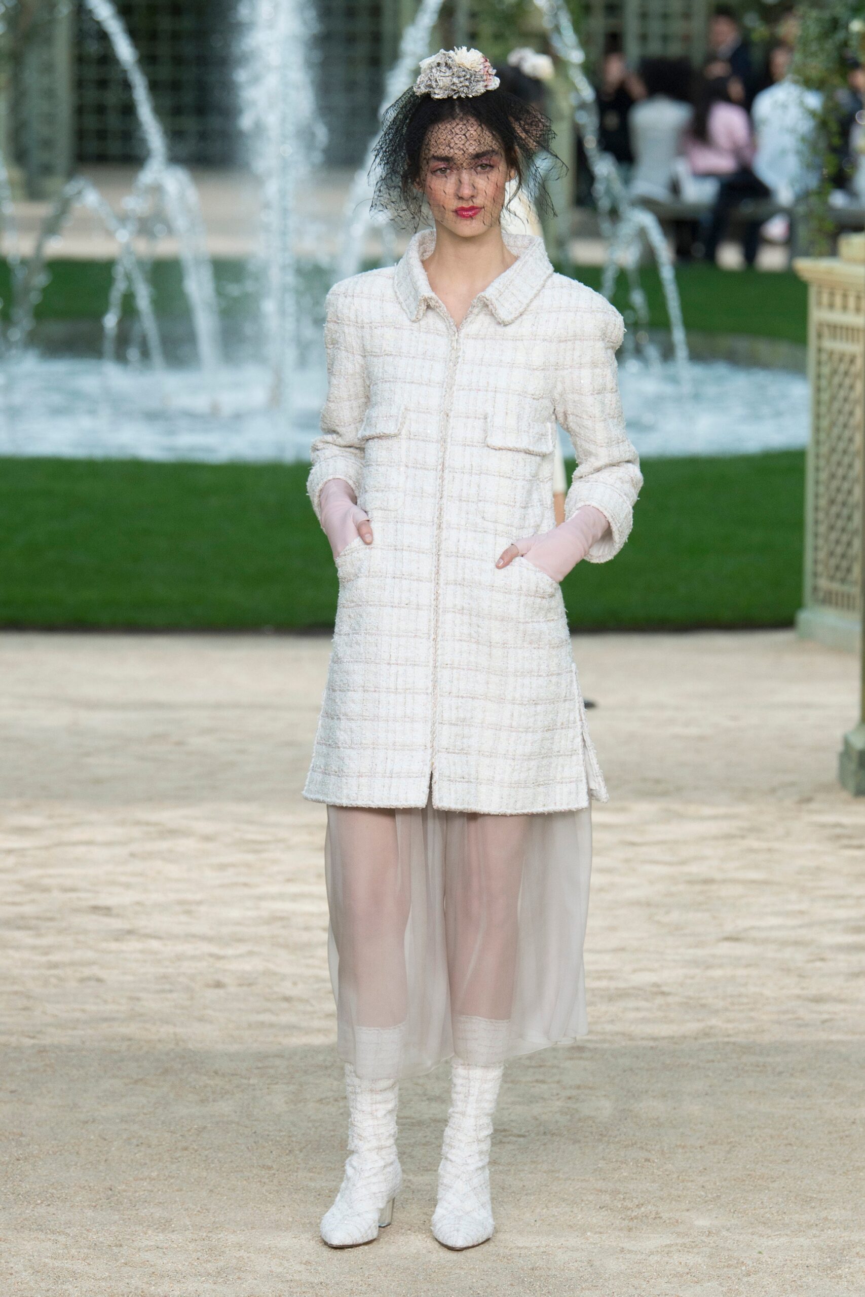 Chanel S/S 18 Couture Look 233