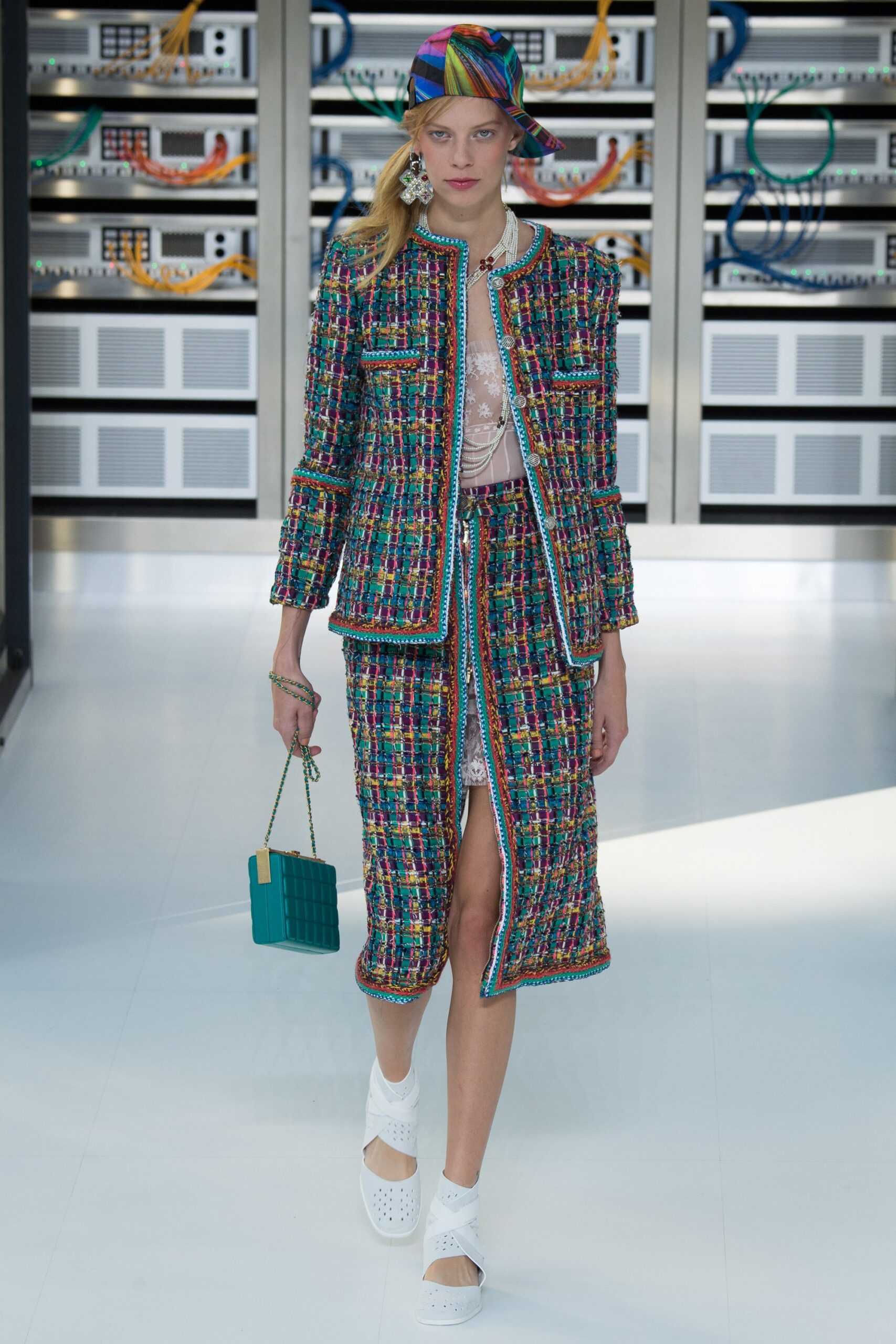 Chanel S/S 17 Look 243