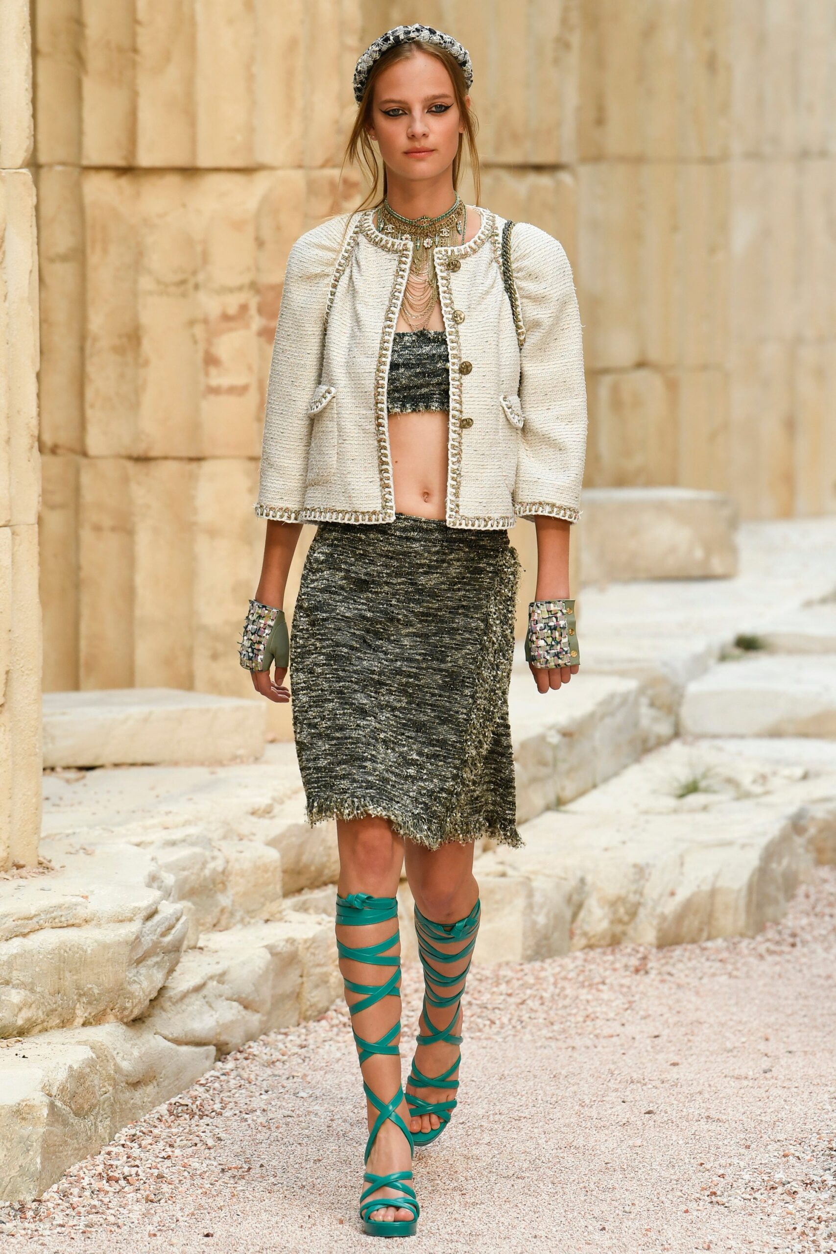 Chanel Resort 18 Look 341