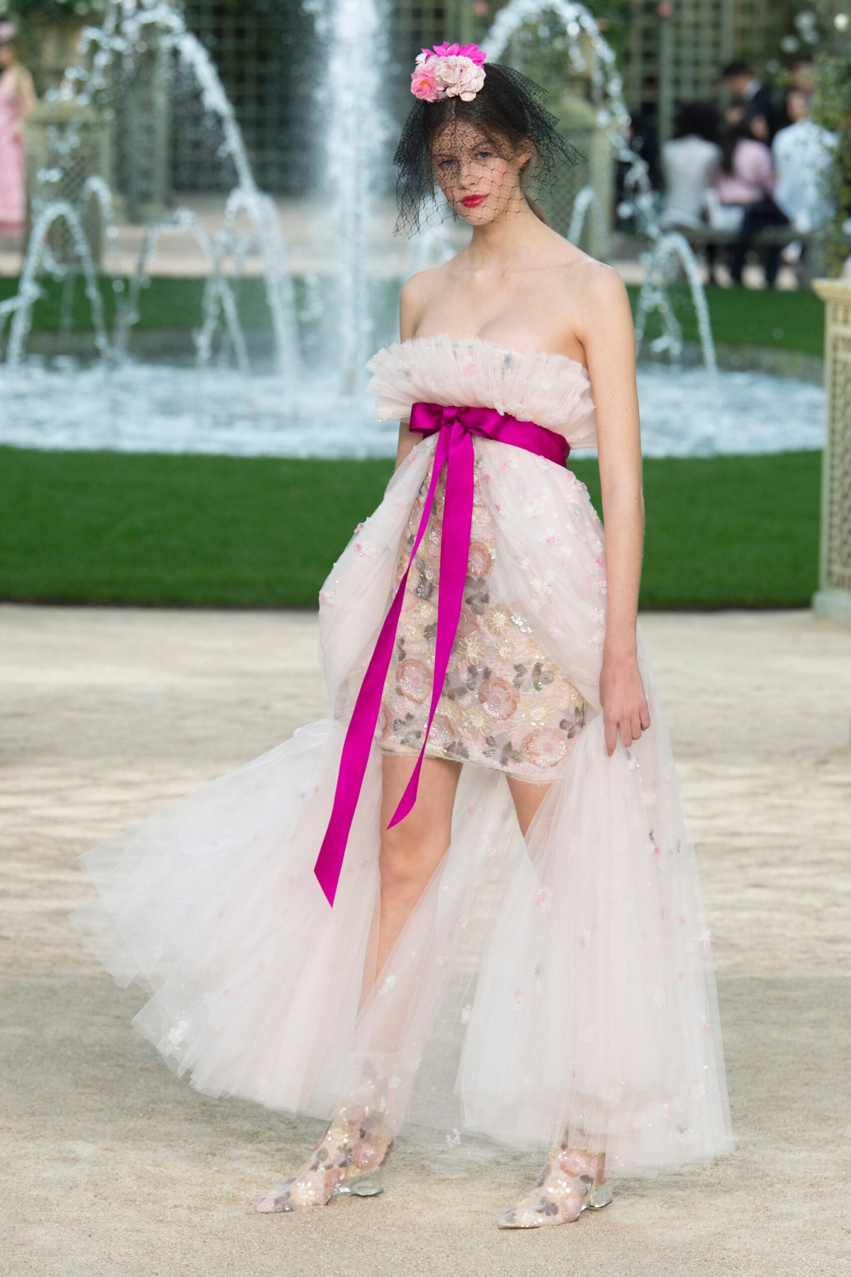 Chanel S/S 18 Couture Look 385