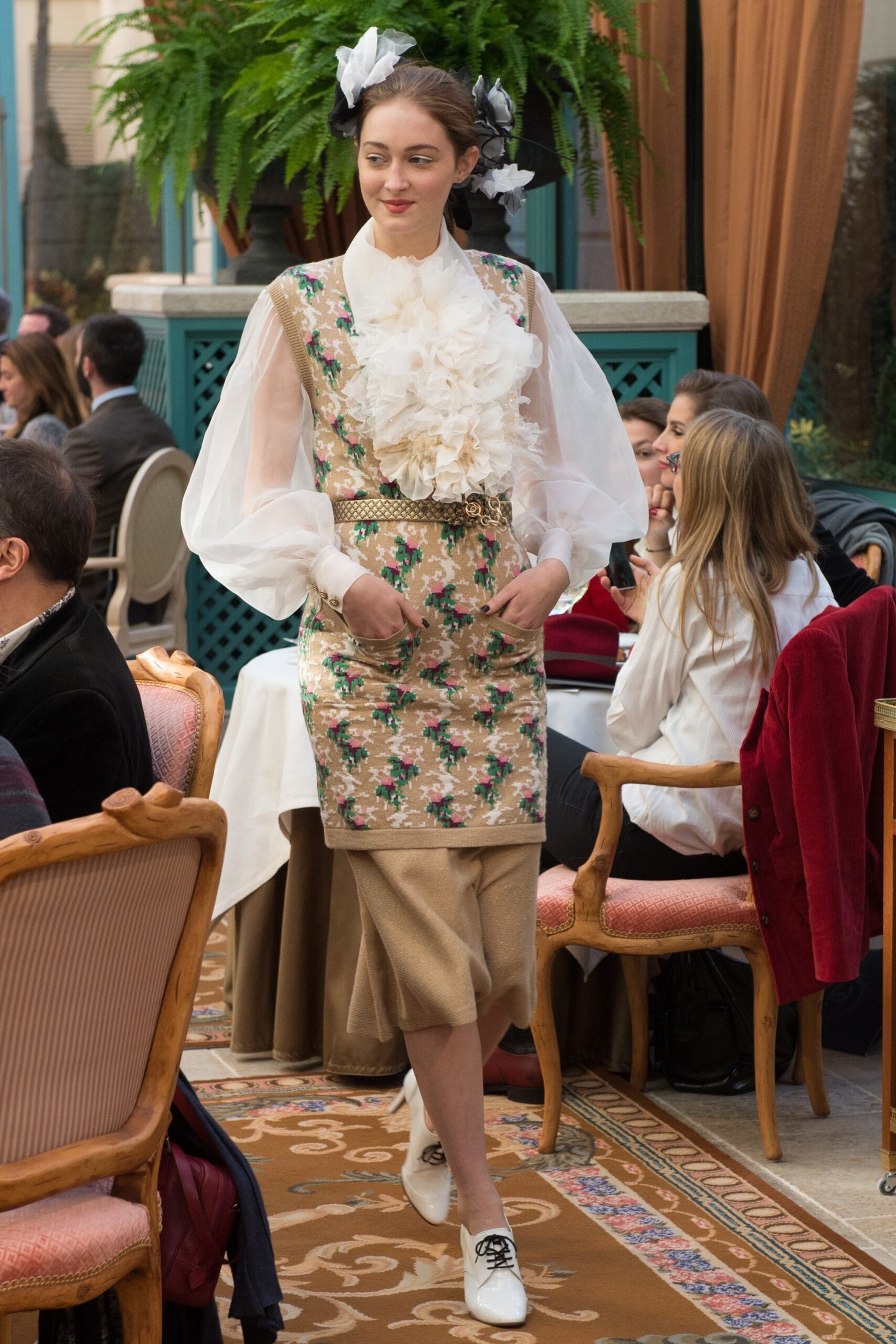Chanel F/W 17 Look 604