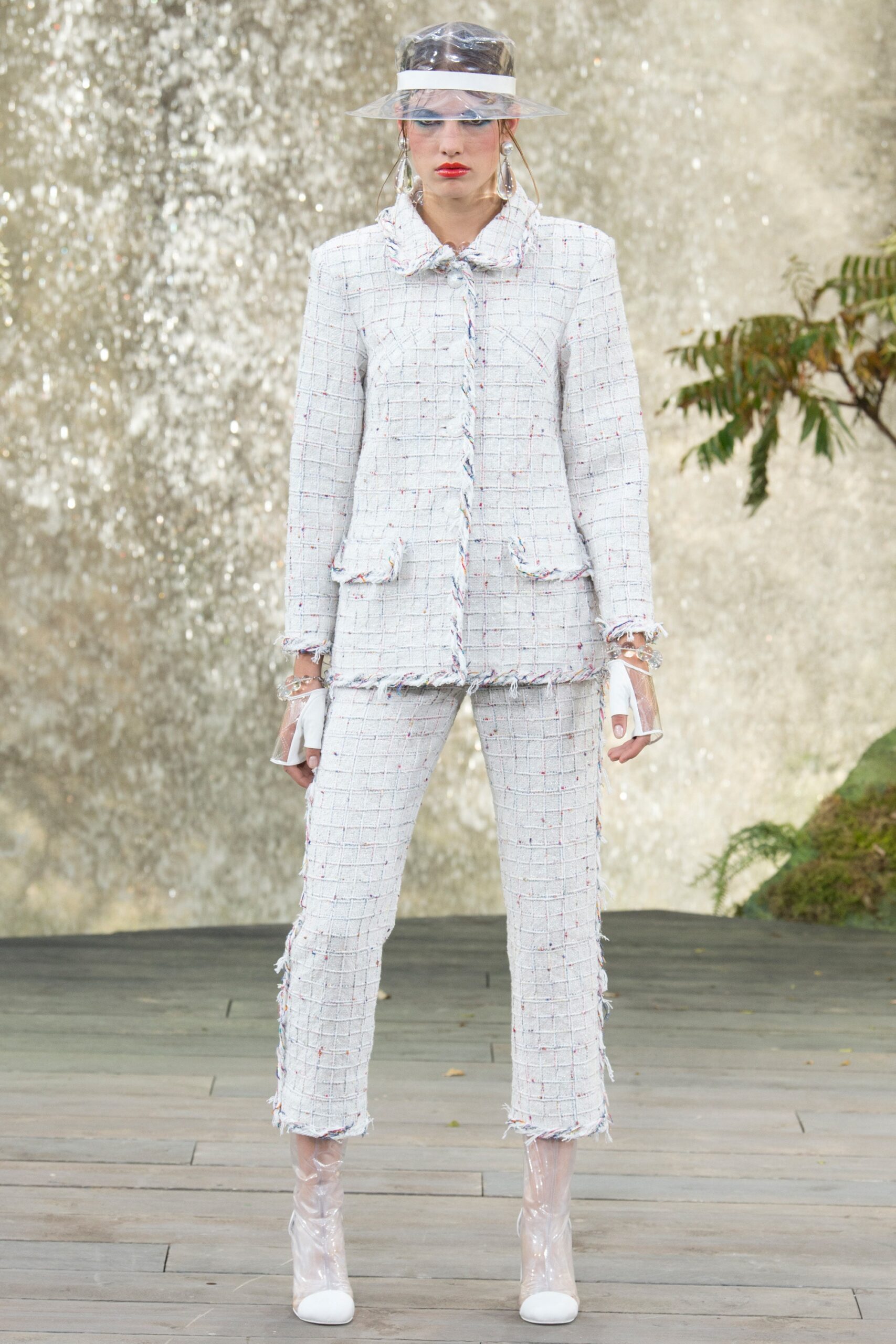 Chanel S/S 18 Look 15