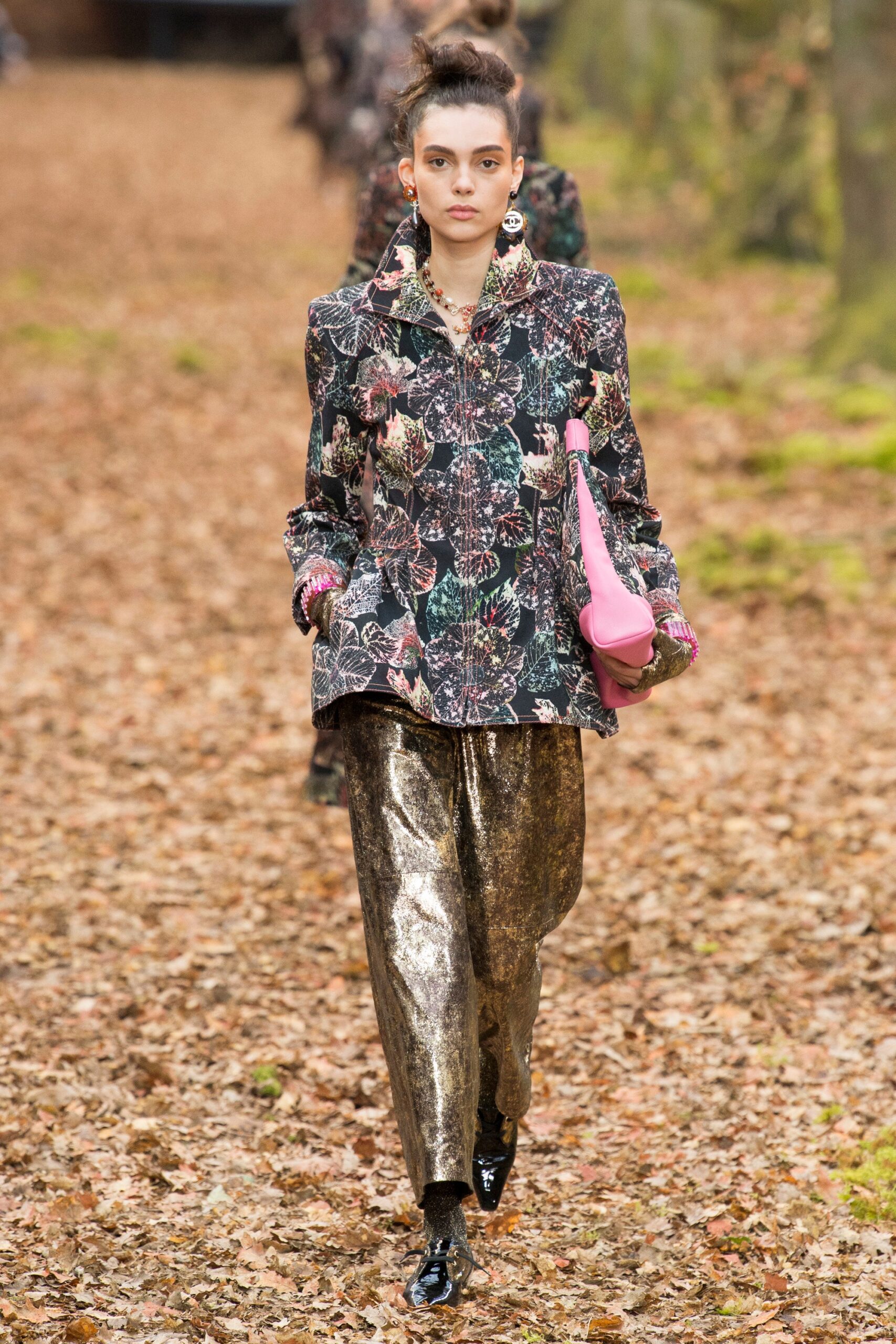 Chanel F/W 18 Look 26