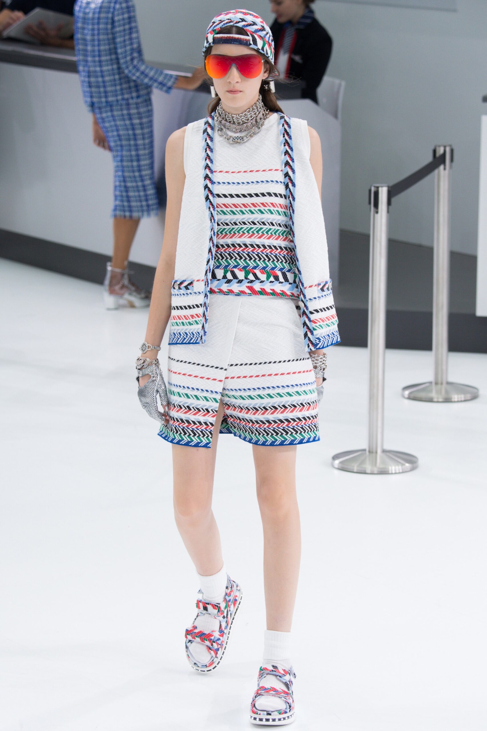 Chanel S/S 16 Look 513
