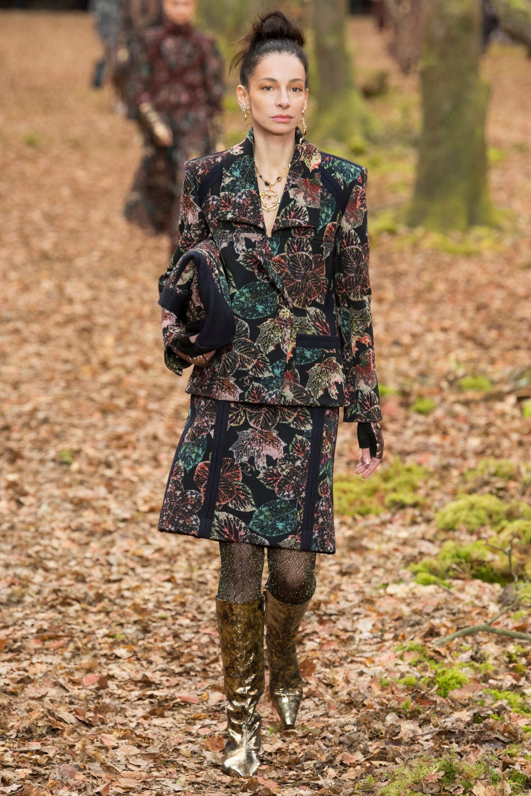 Chanel F/W 18 Look 29