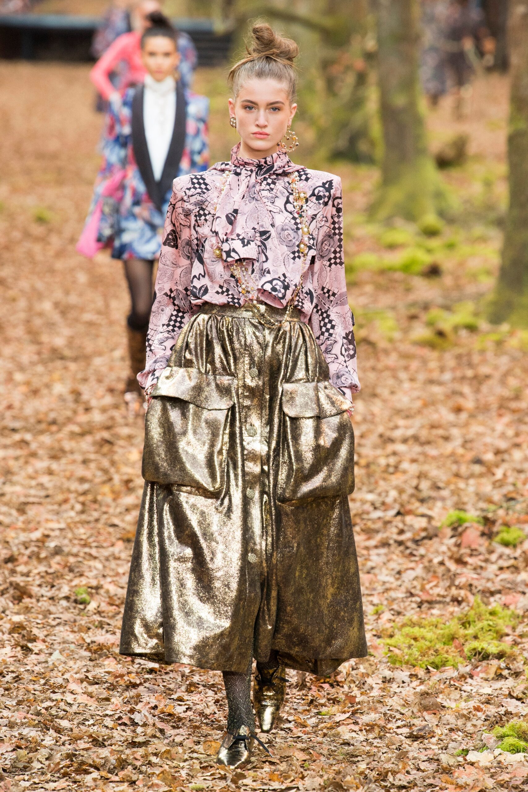 Chanel F/W 18 Look 34