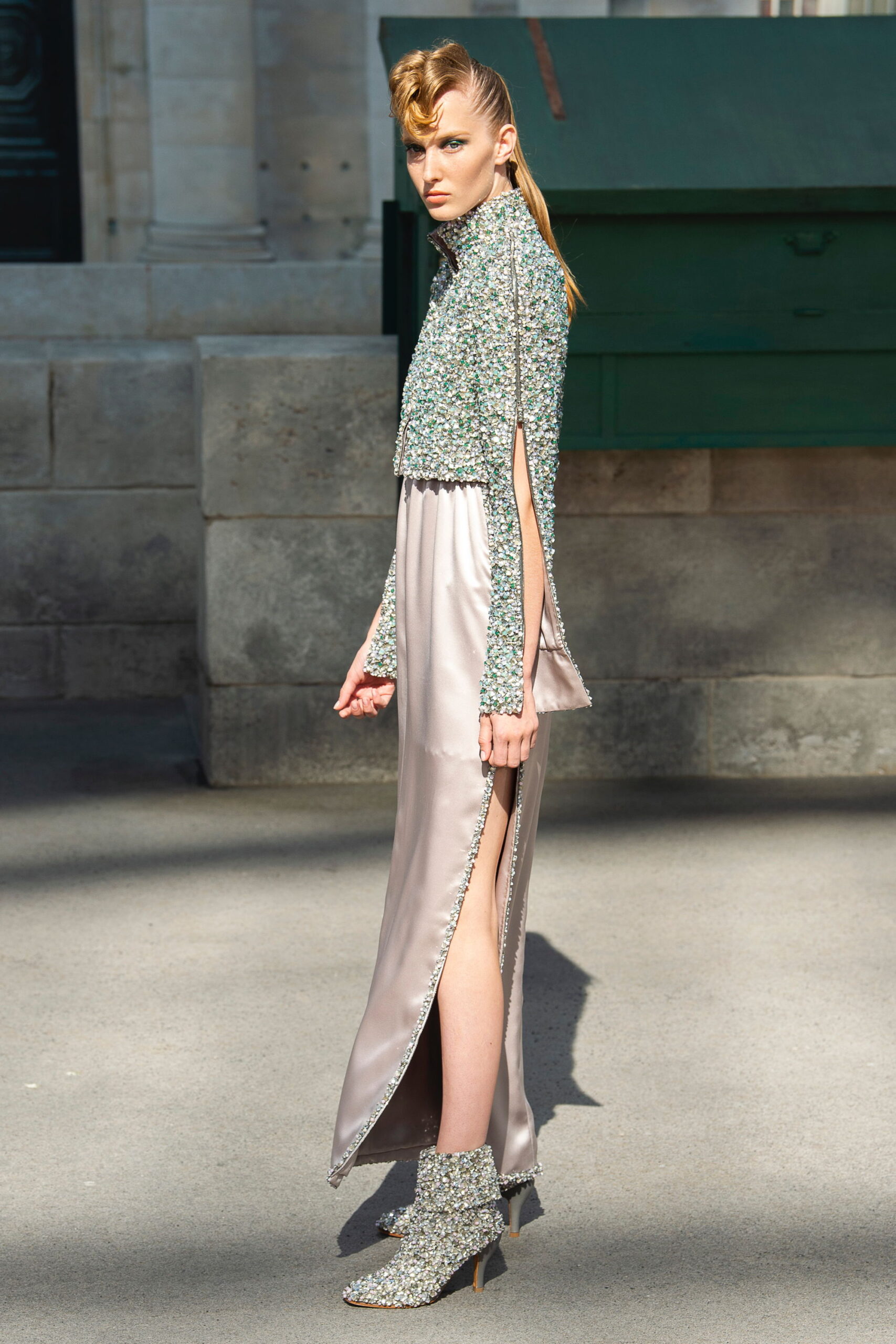 Chanel F/W 18 Couture Look 61