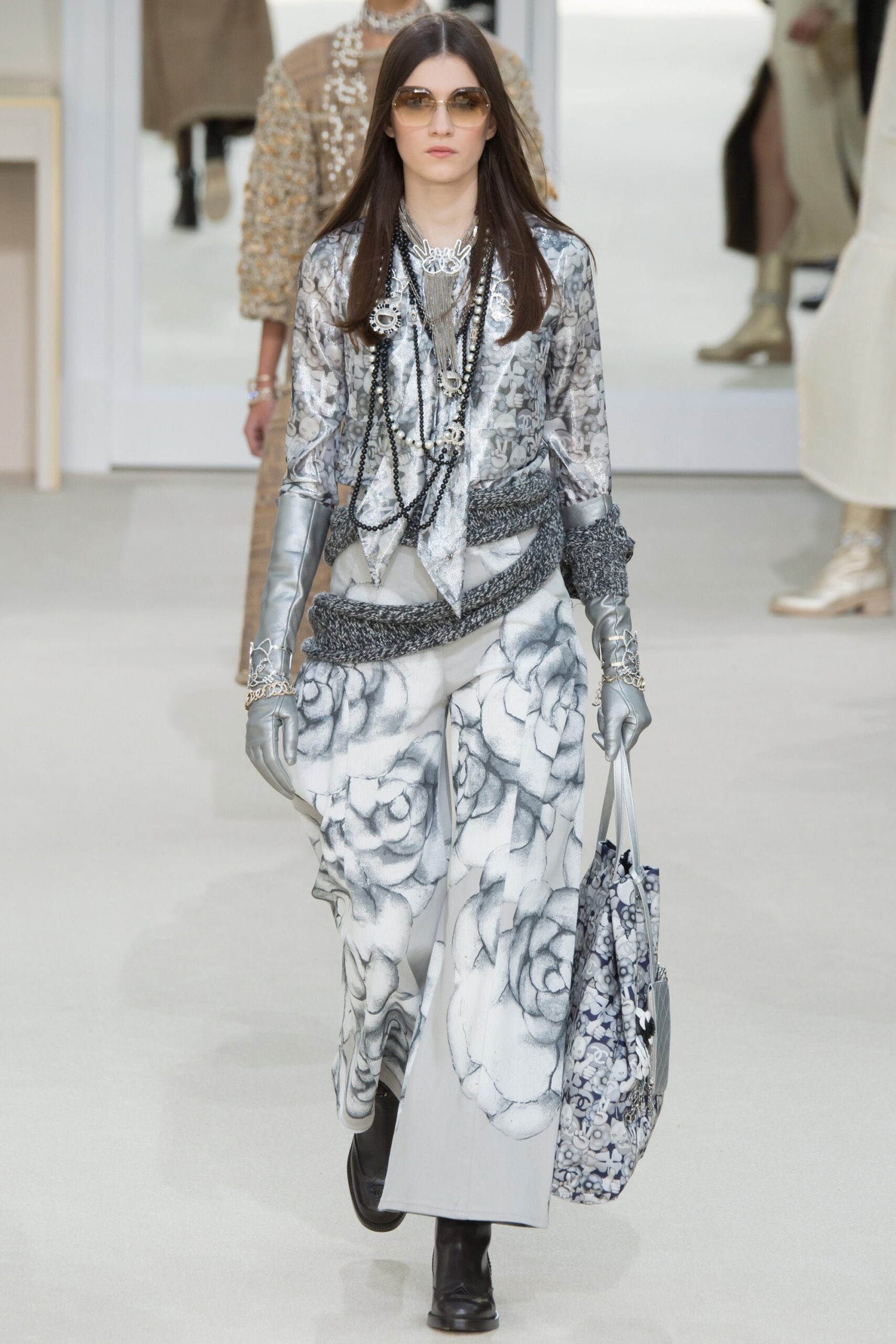 Chanel F/W 16 Look 565