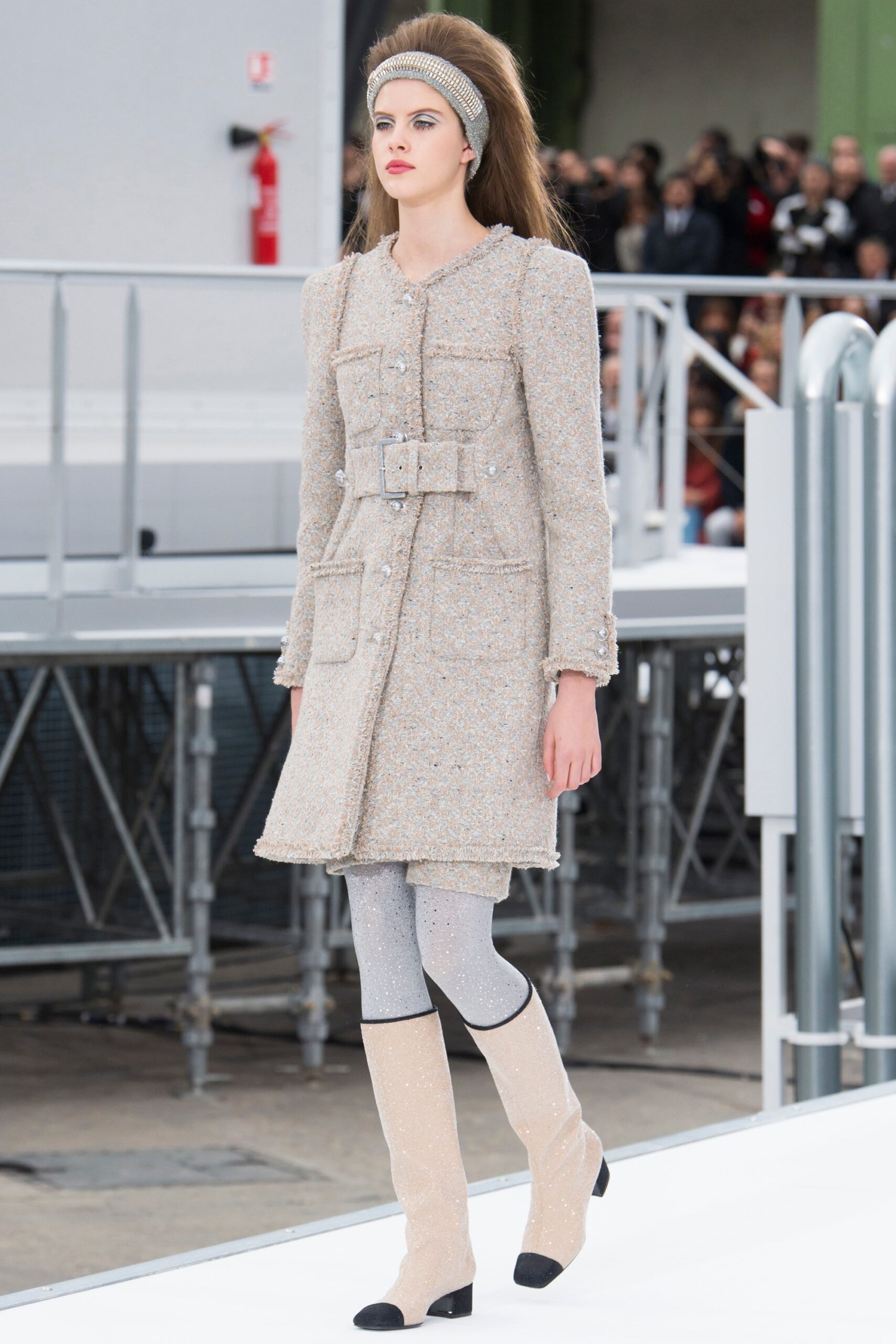Chanel F/W 17 Look 392