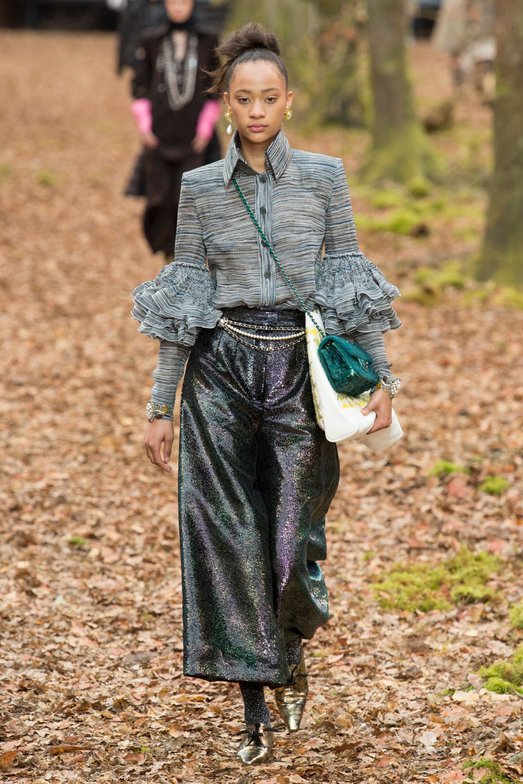 Chanel F/W 18 Look 45