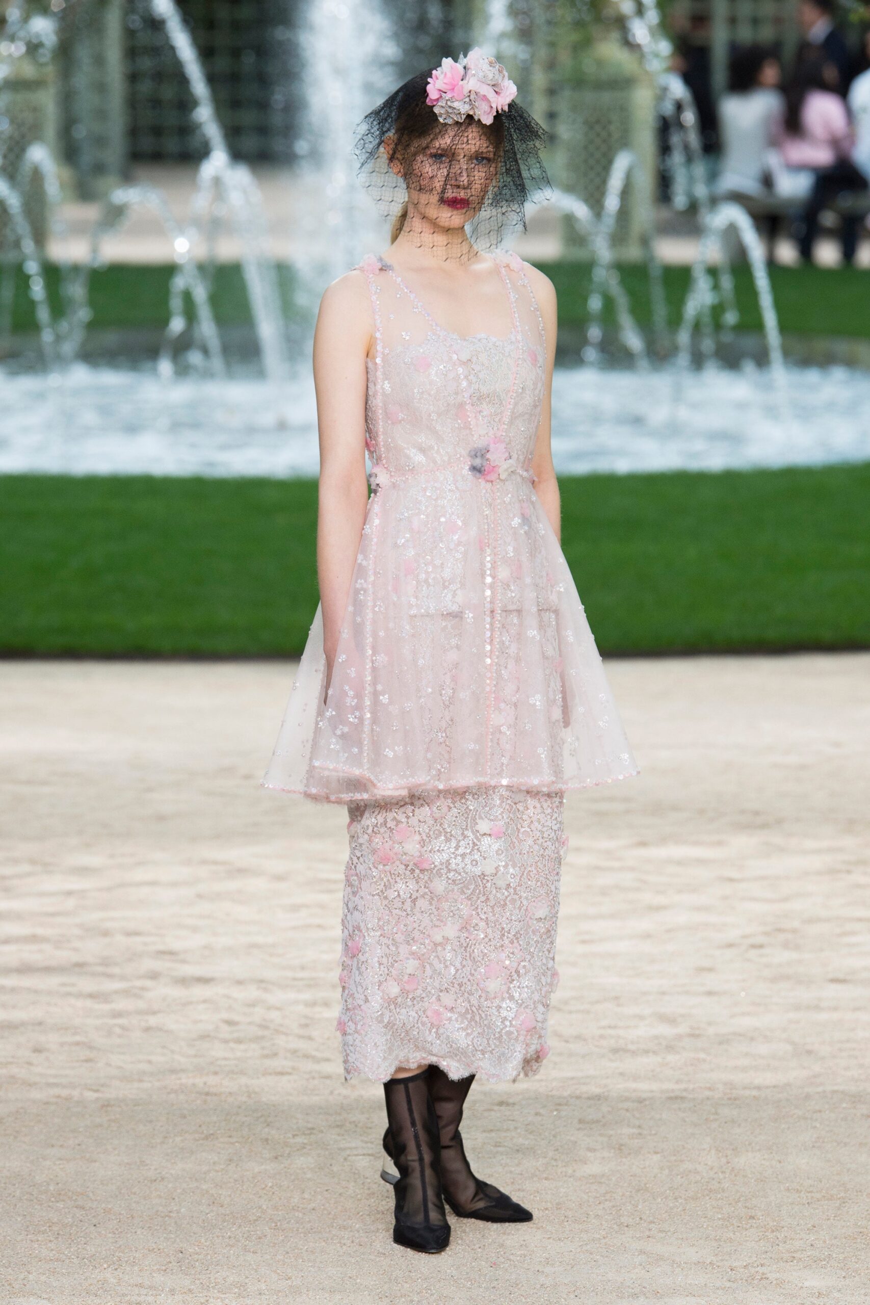 Chanel S/S 18 Couture Look 801