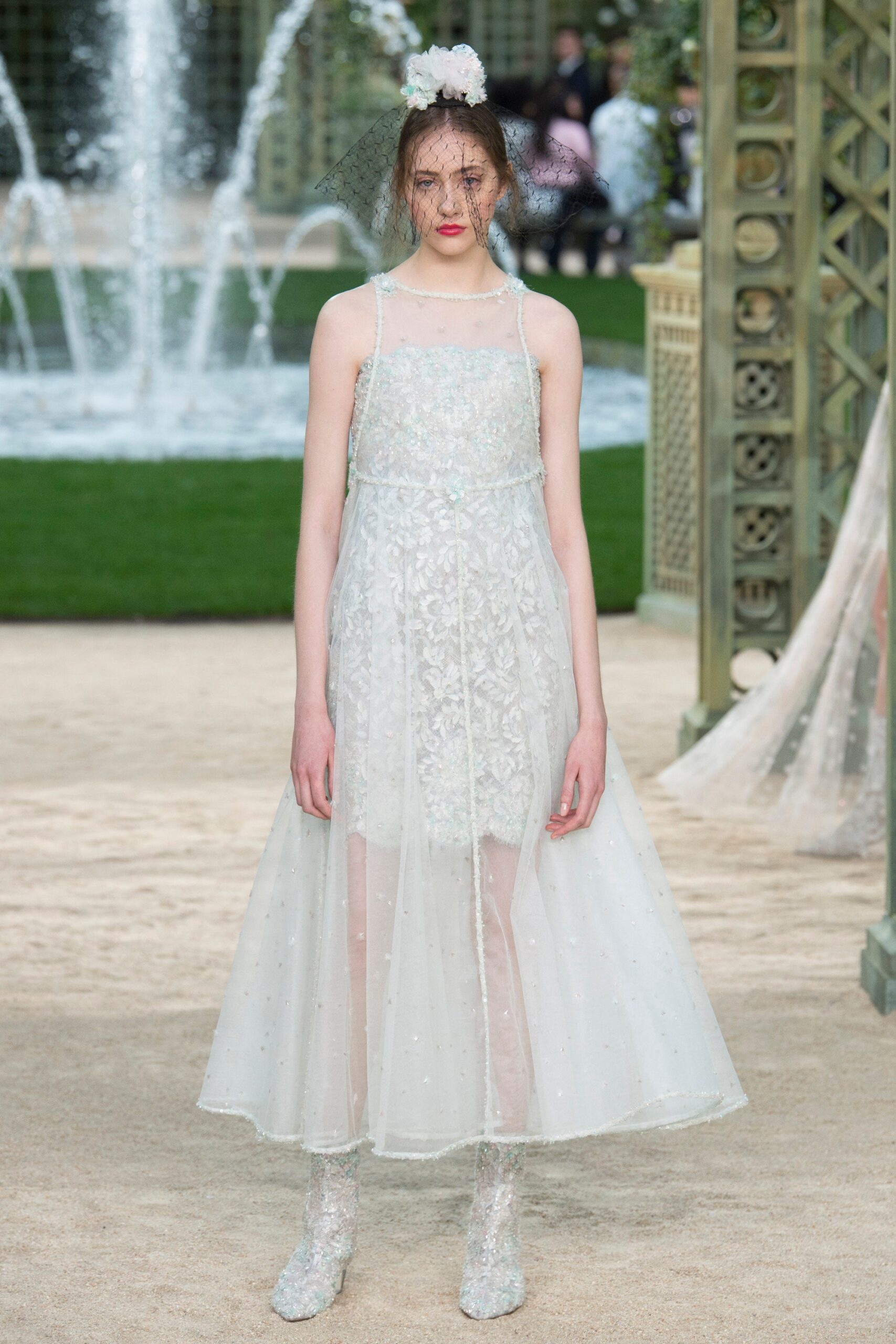 Chanel S/S 18 Couture Look 826
