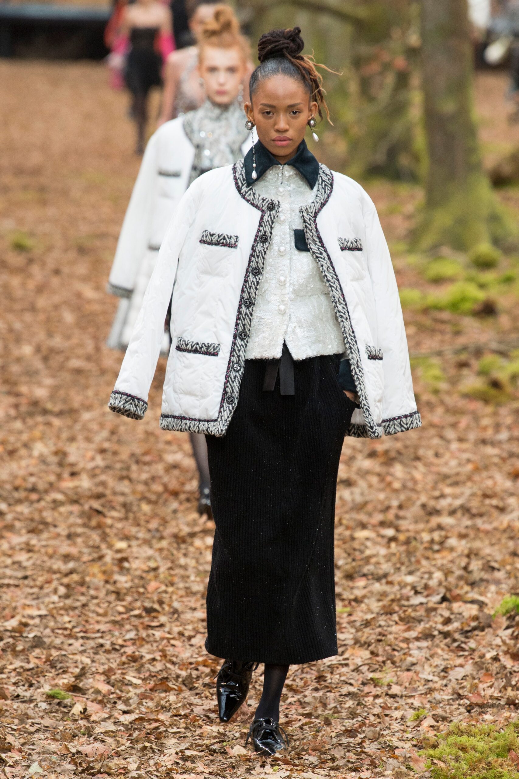 Chanel F/W 18 Look 51