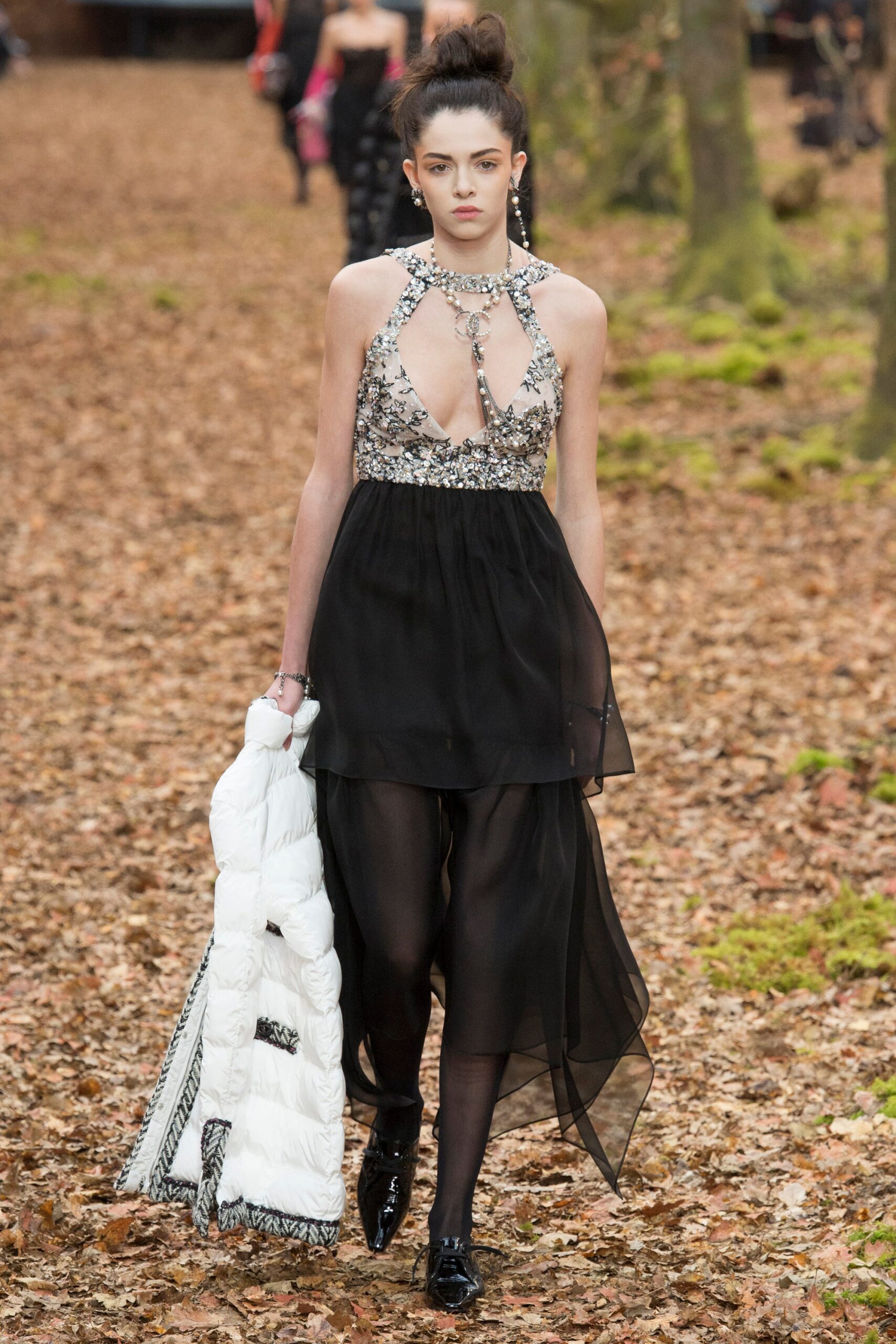 Chanel F/W 18 Look 53