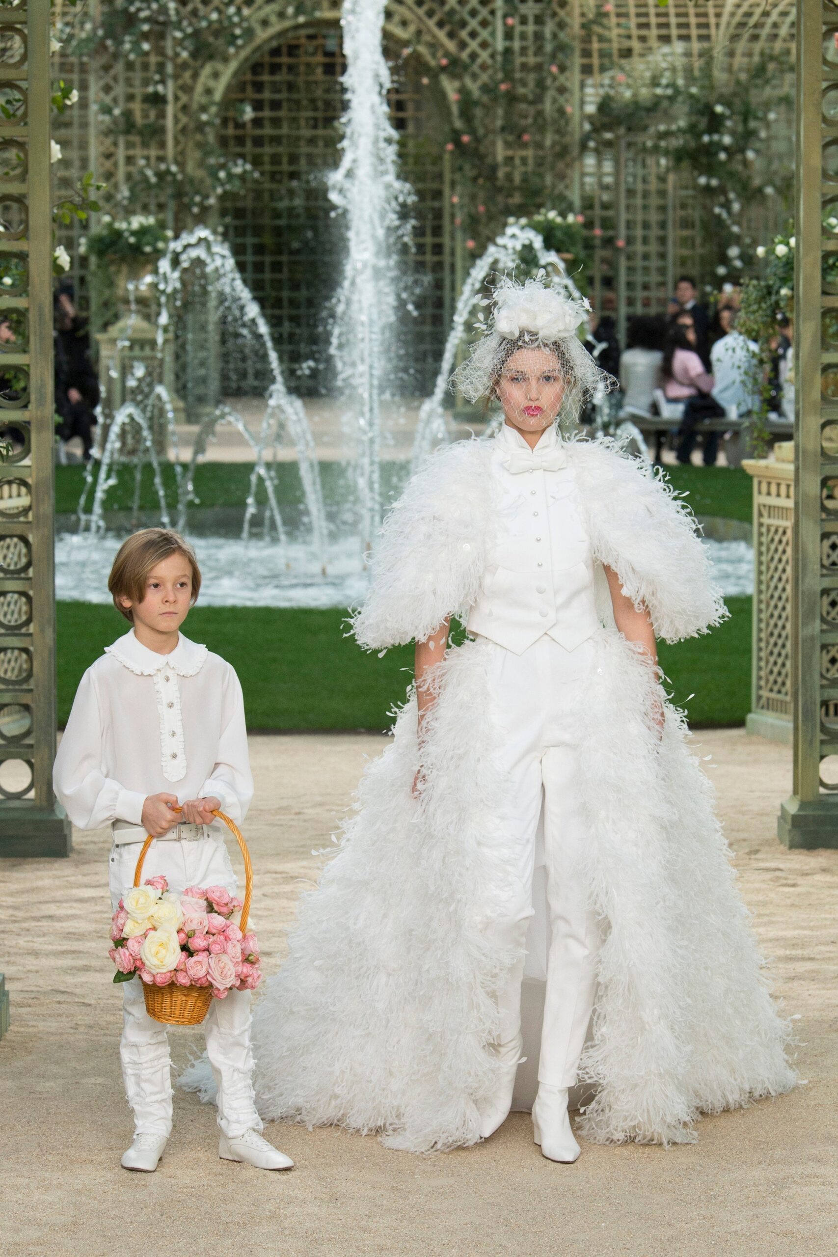 Chanel S/S 18 Couture Look 897