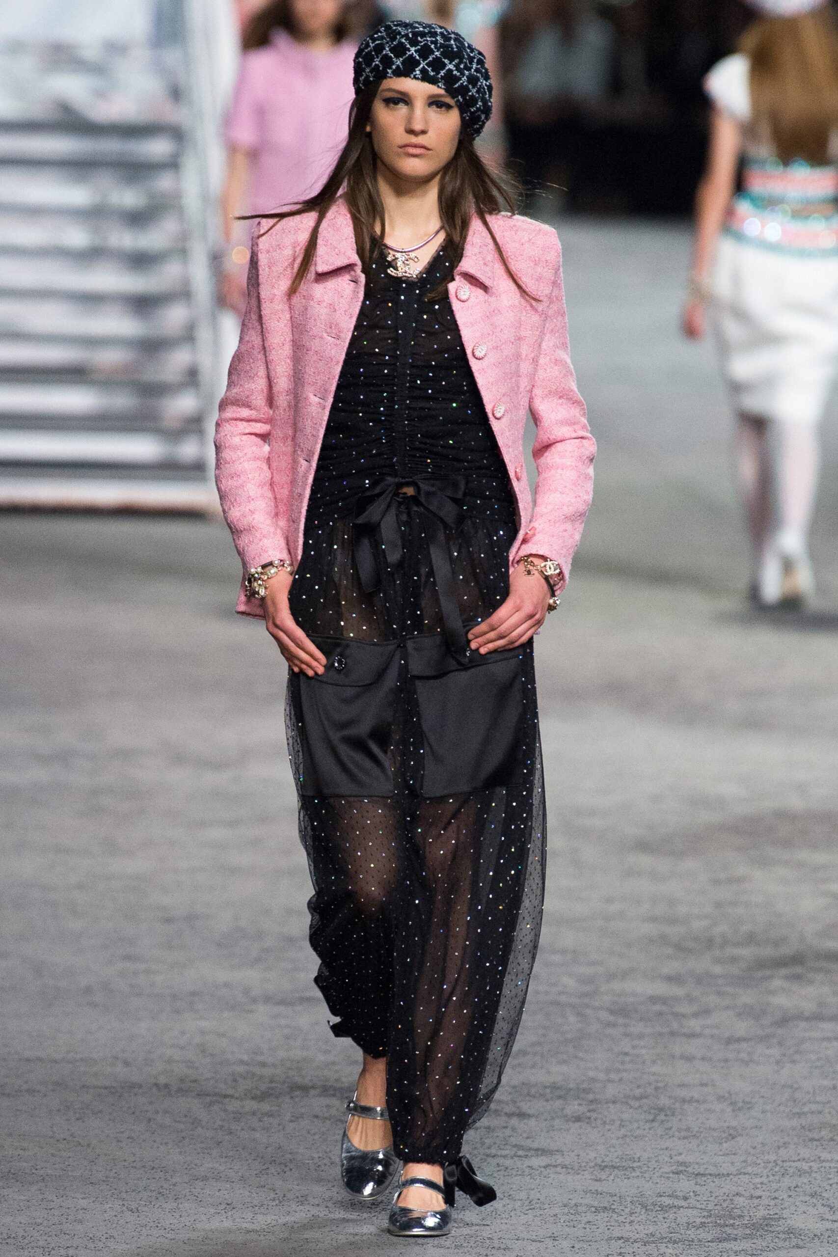 Chanel Resort 19 Look 33