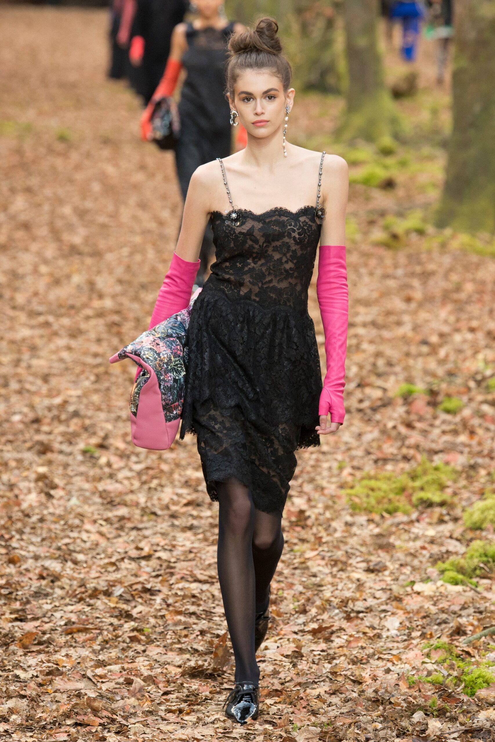 Chanel F/W 18 Look 54