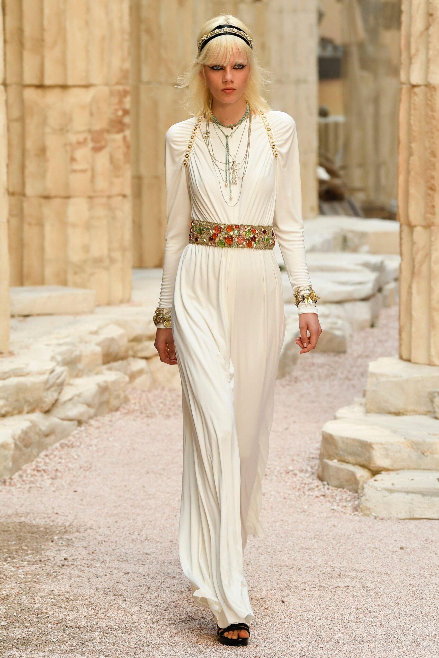 Chanel Resort 18 Look 858