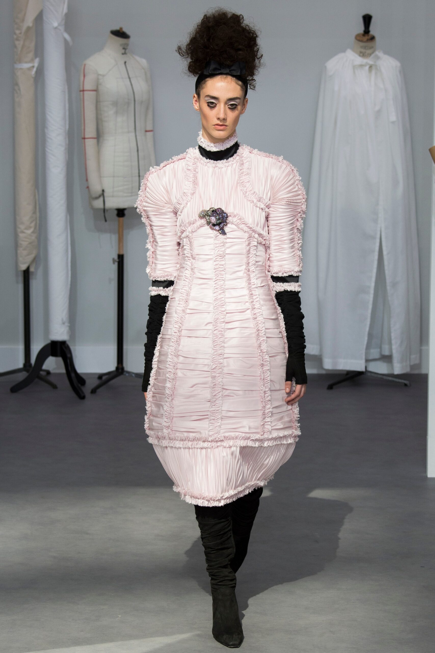 Chanel F/W 16 Couture Look 815