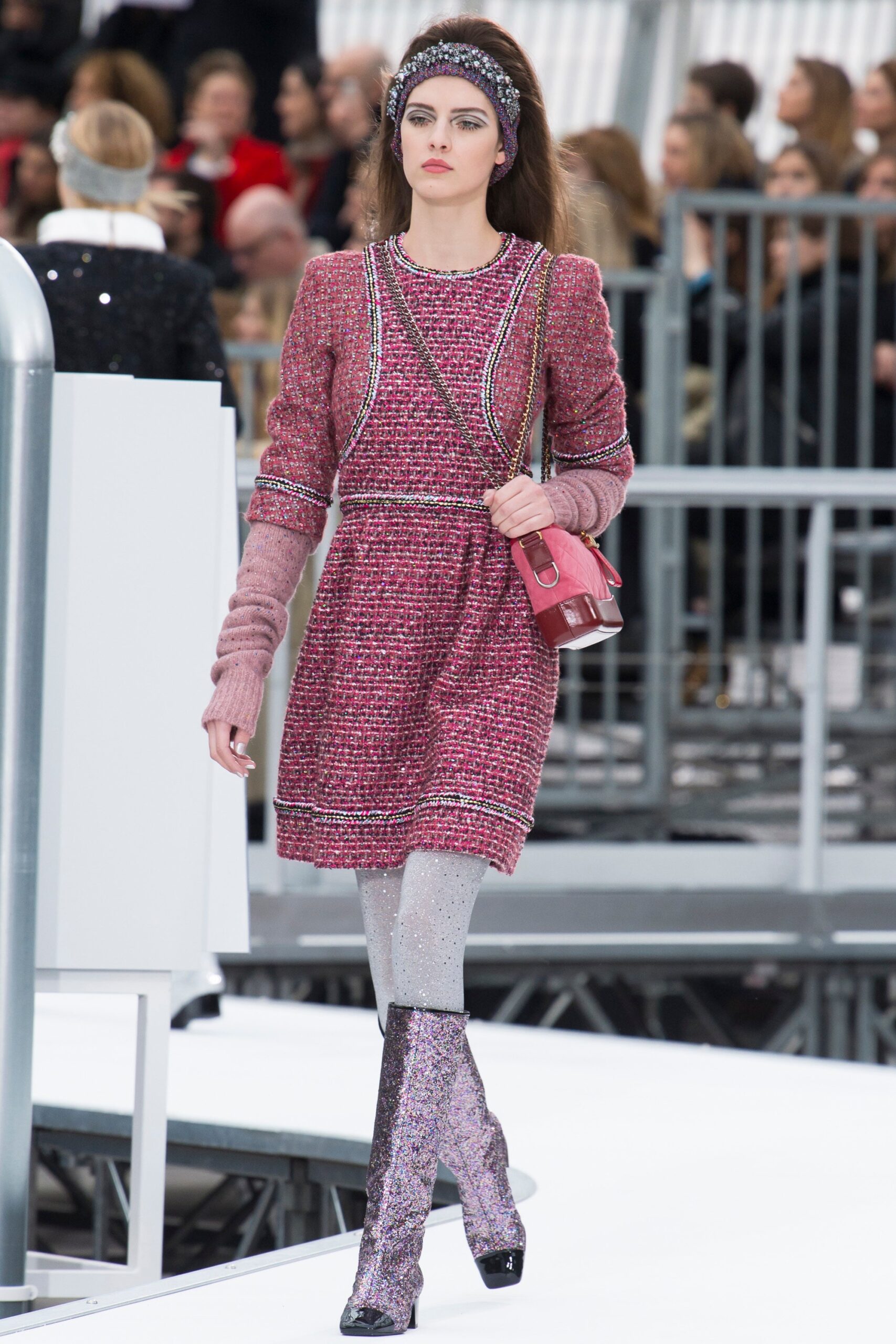 Chanel F/W 17 Look 610