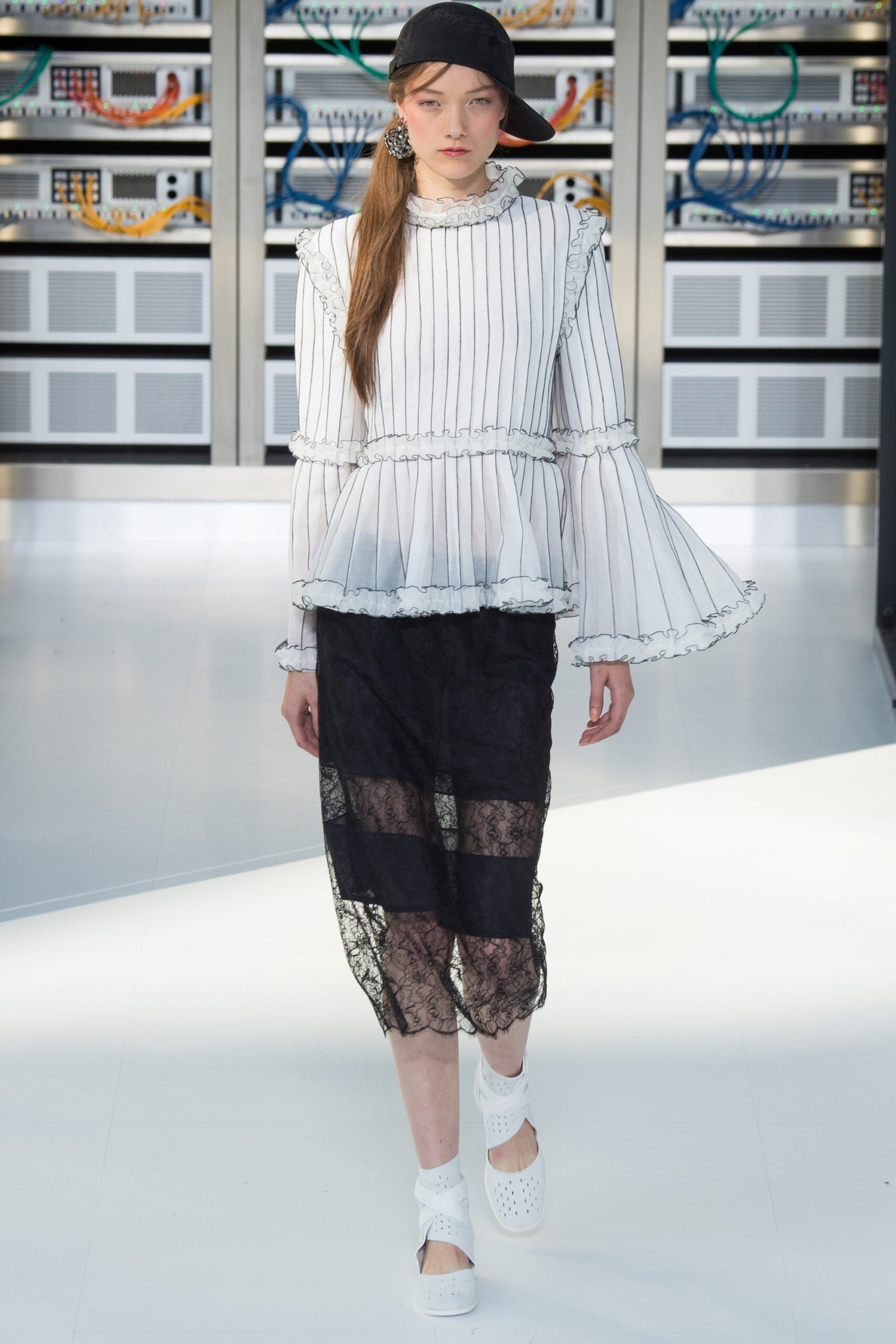 Chanel S/S 17 Look 915