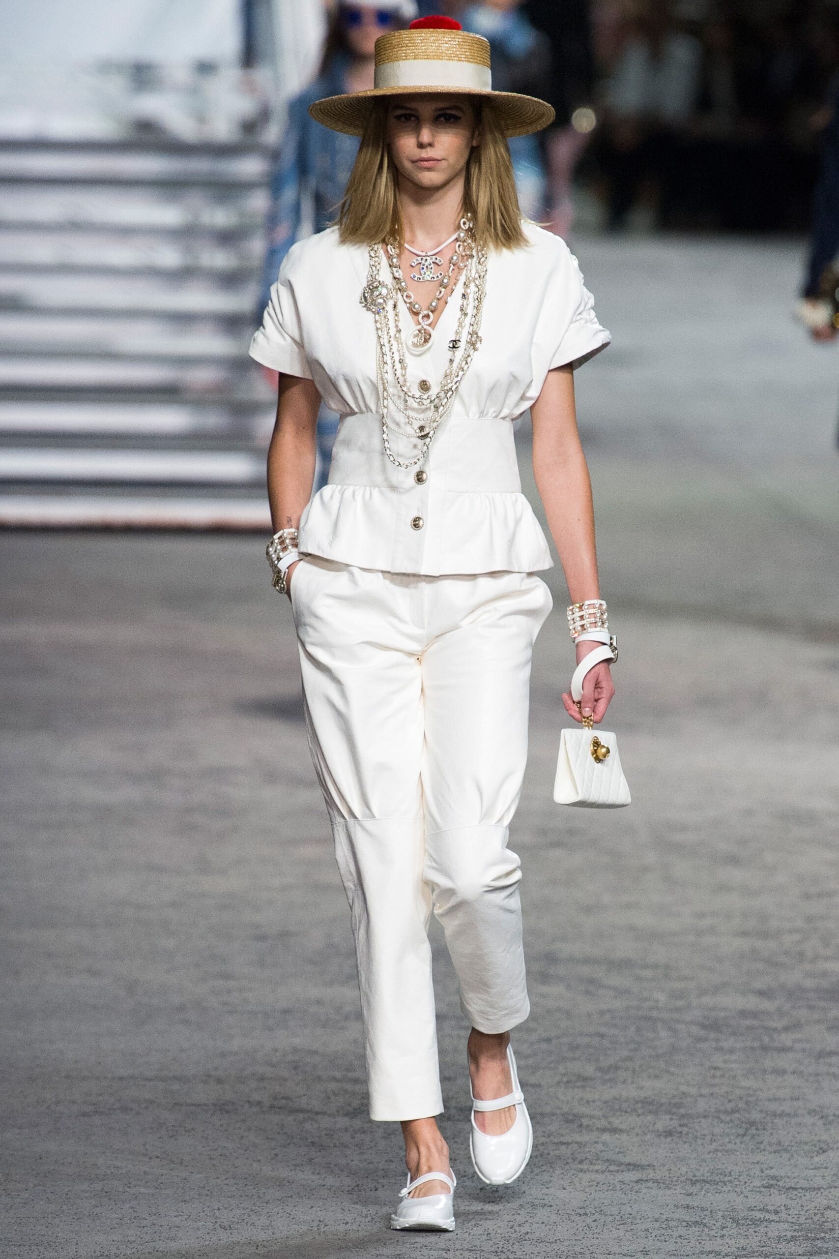 Chanel Resort 19 Look 45